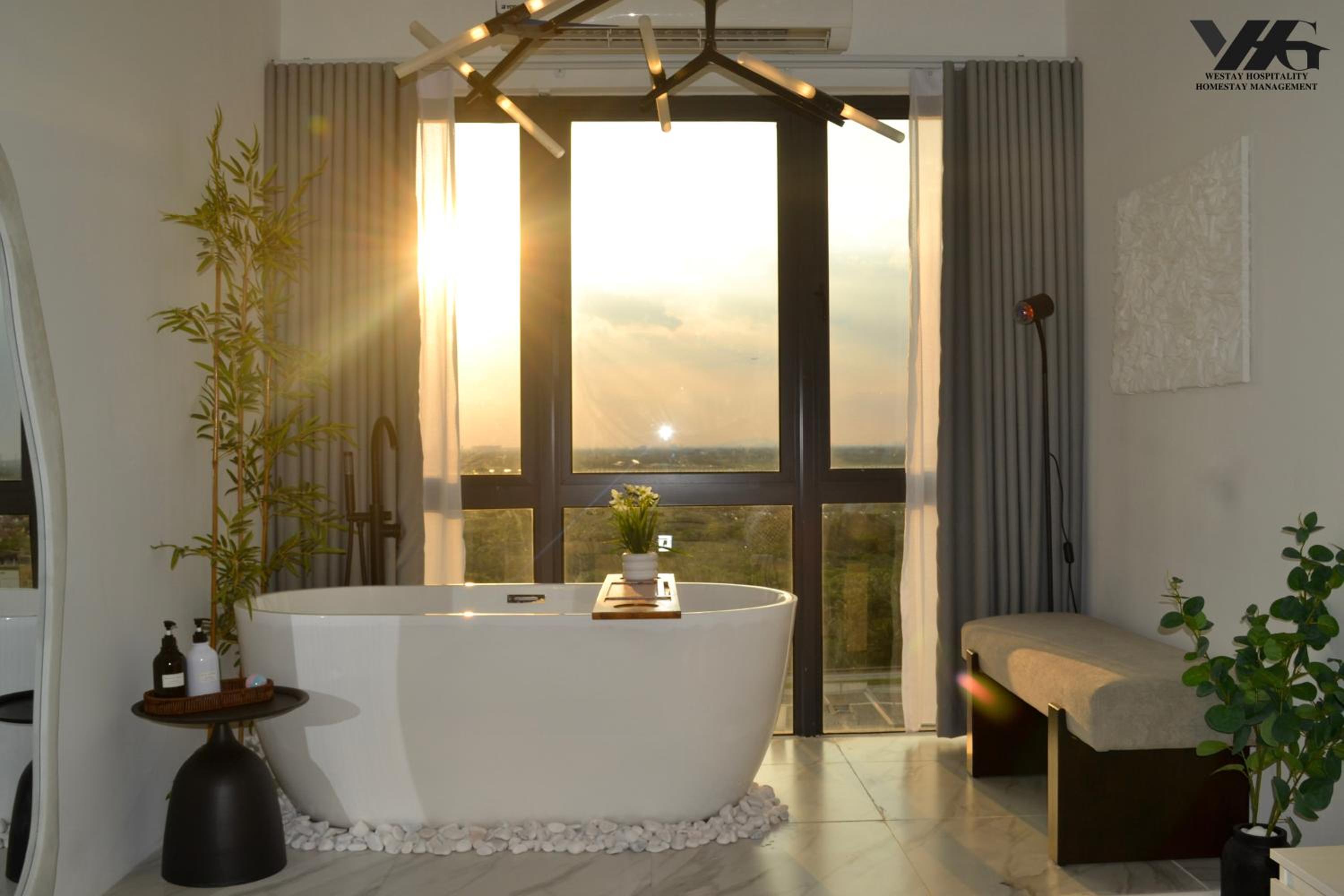 Studio with Spa Bath photo 1
