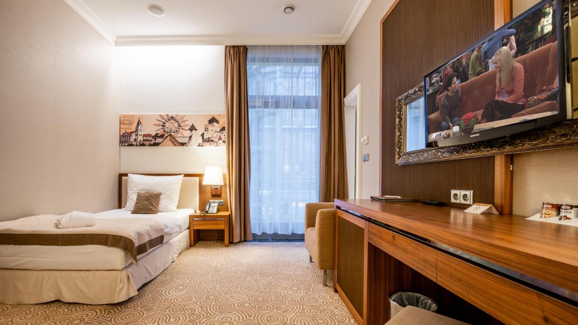 Superior Single Room with Lobby View photo 3
