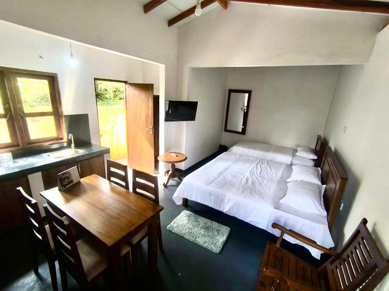 Triple Room with Garden View