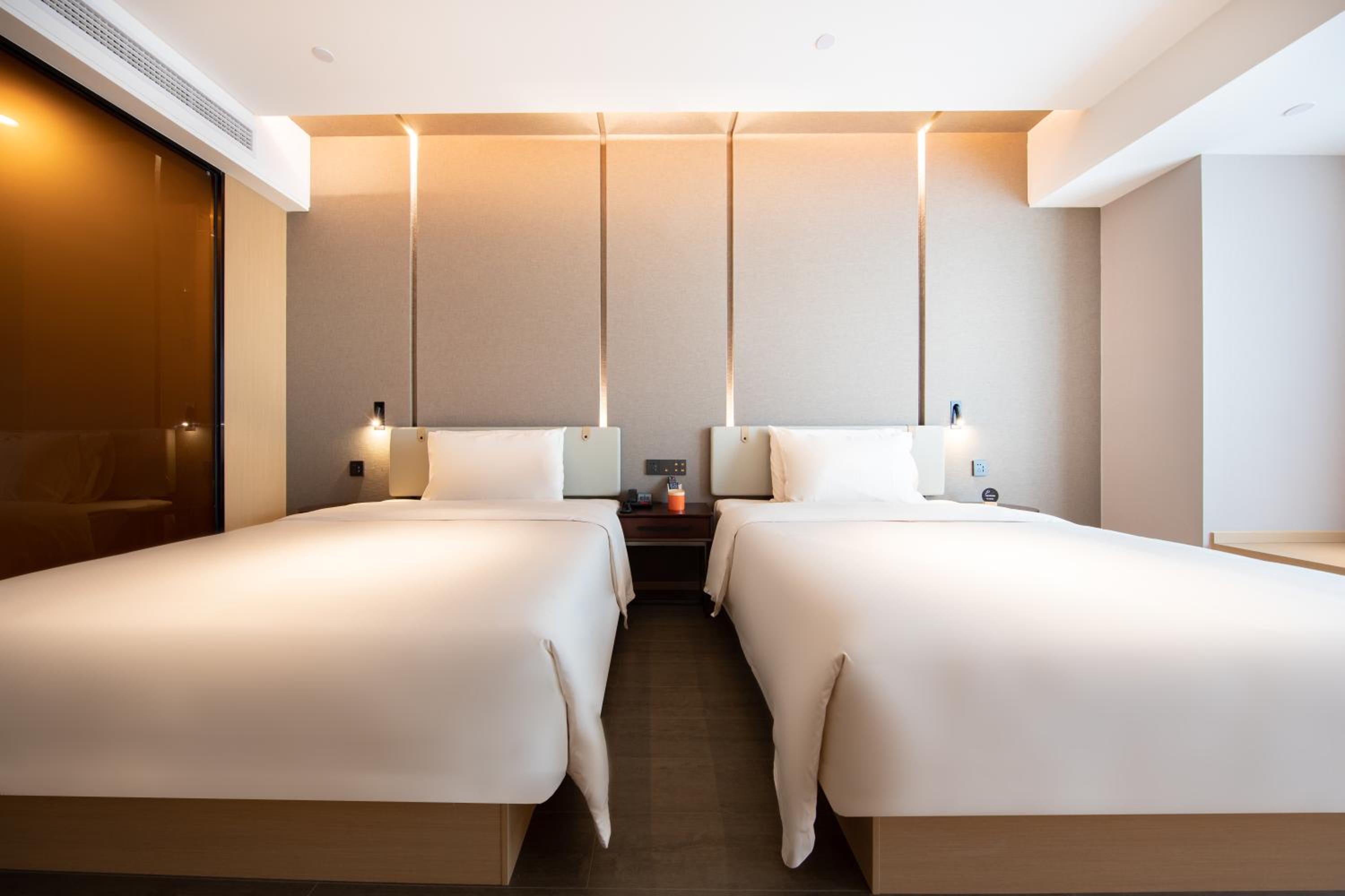Executive Twin Room photo 2