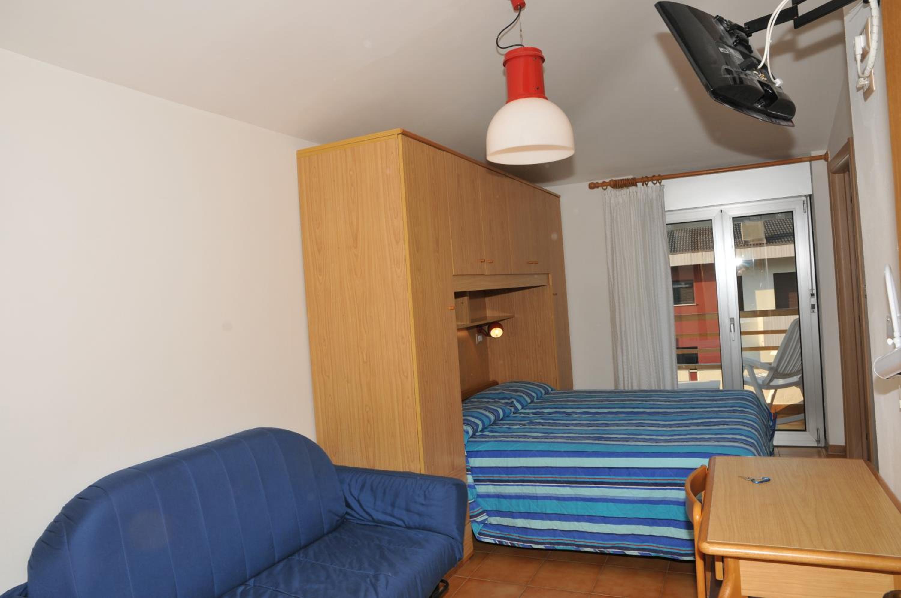 Double or Twin Room photo 3