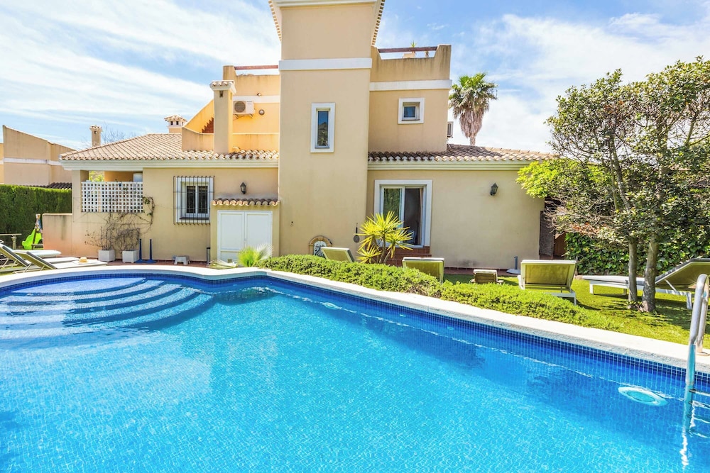 Villa (3 Bedrooms)