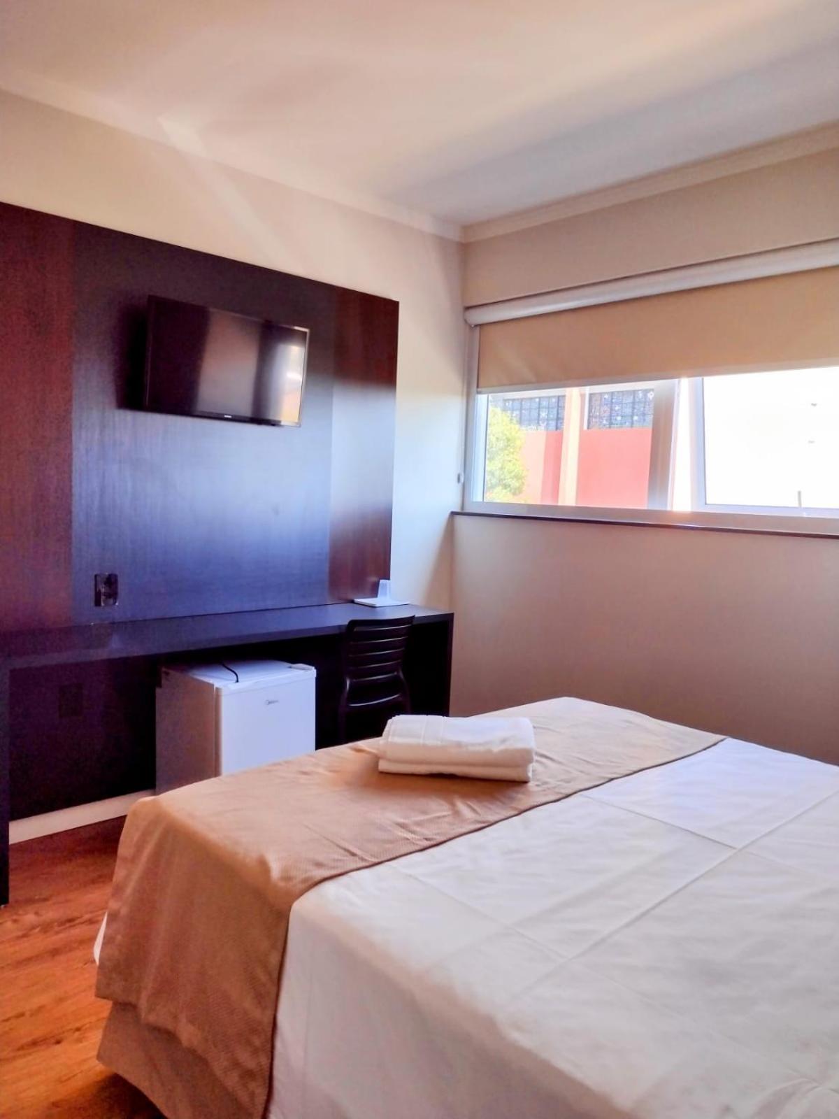 Deluxe Queen Suite