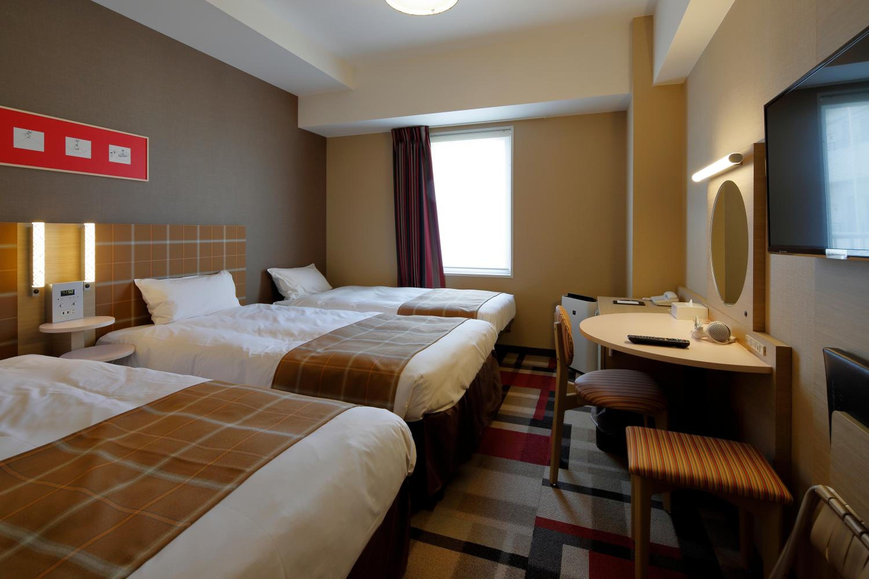 Superior Triple Room - Non-Smoking - Photo 2