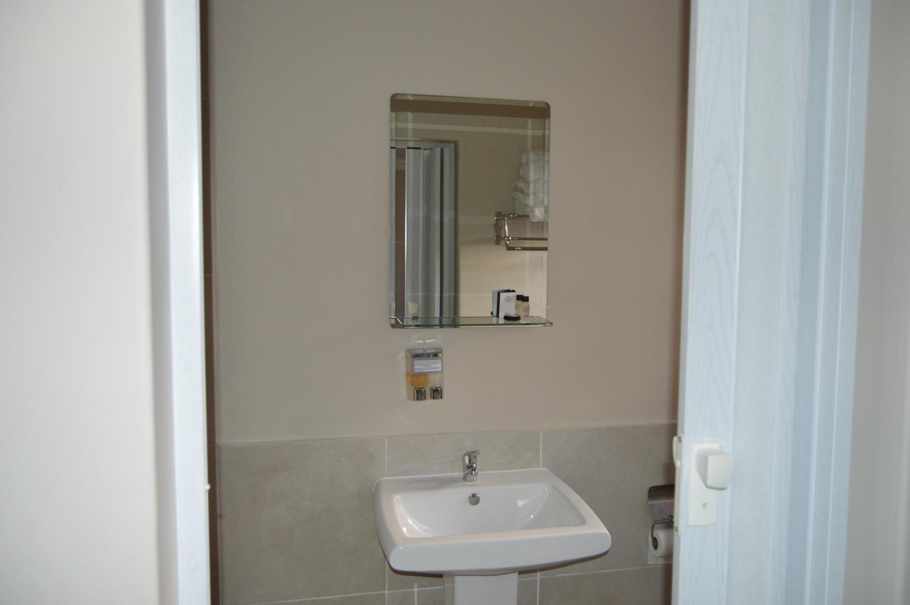 Luxury Twin Room photo 3
