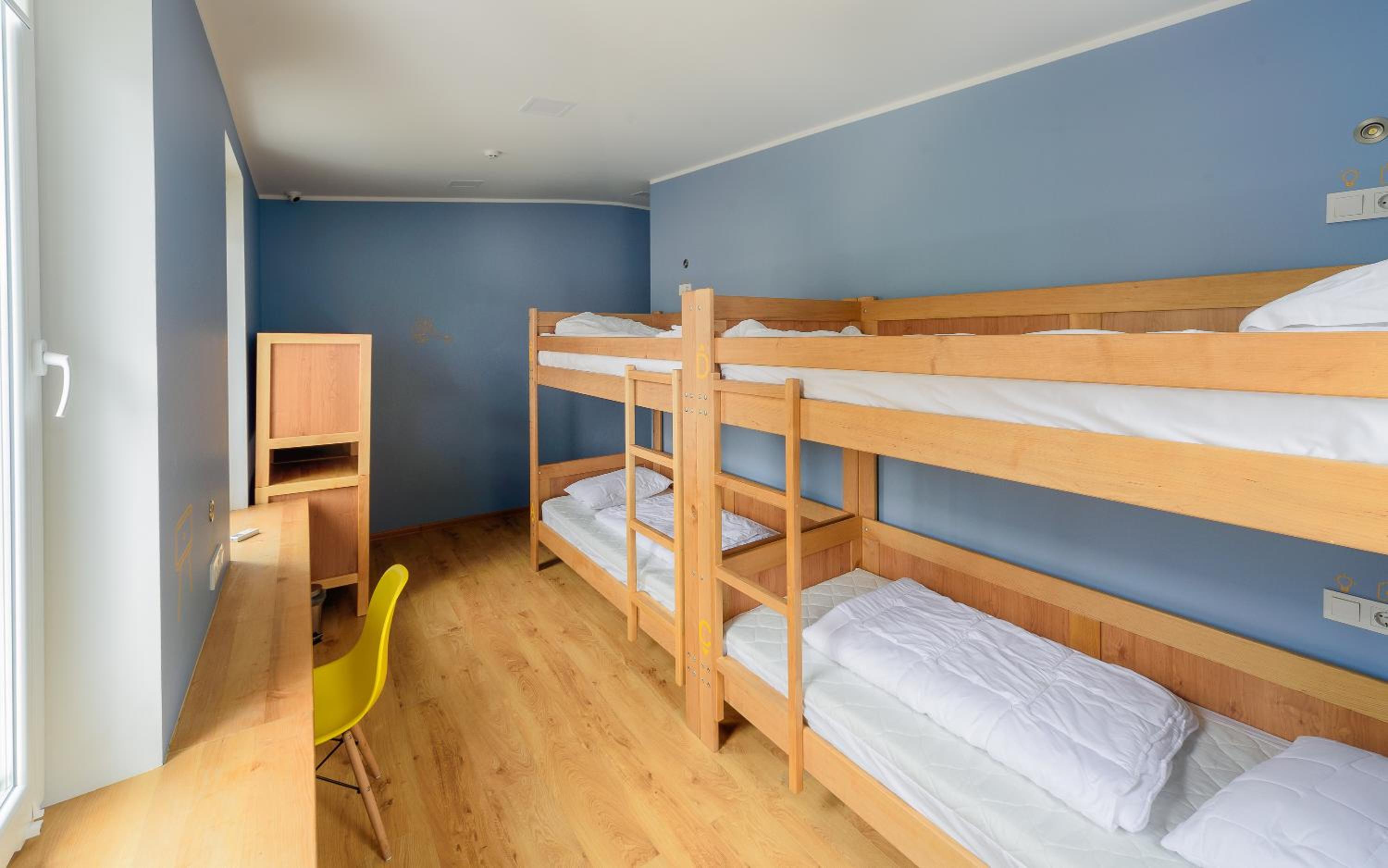 Bed in 4-Bed Mixed Dormitory Room photo 3