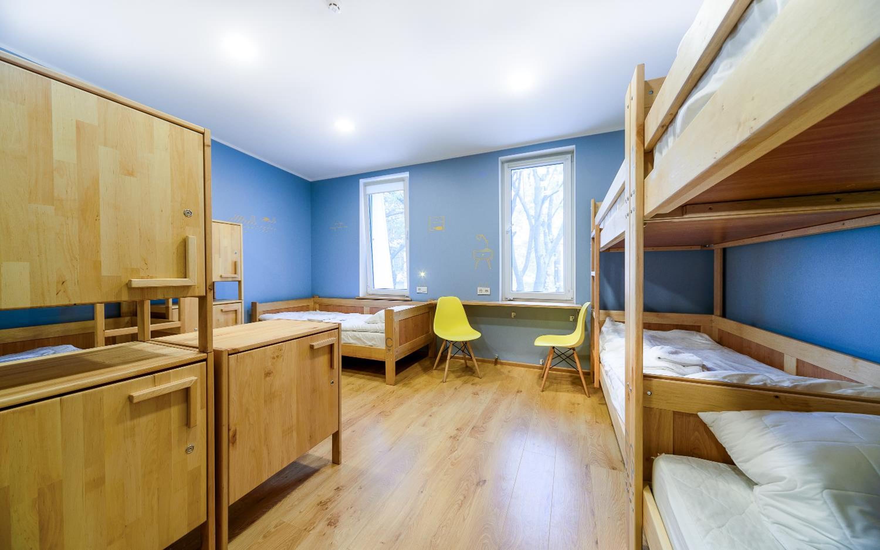 Bed in 7-Bed Dormitory Room photo 1