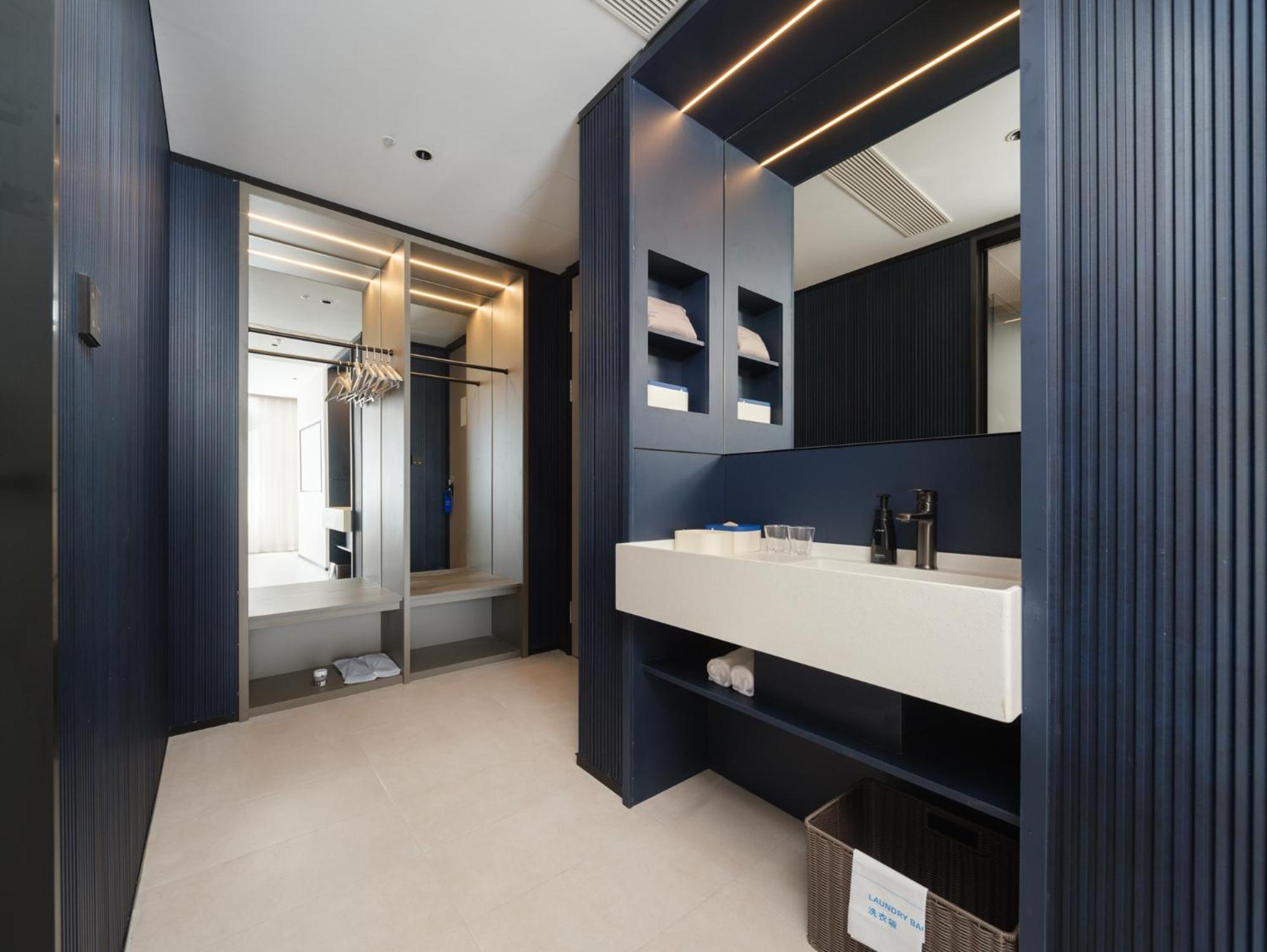 Super Family Room