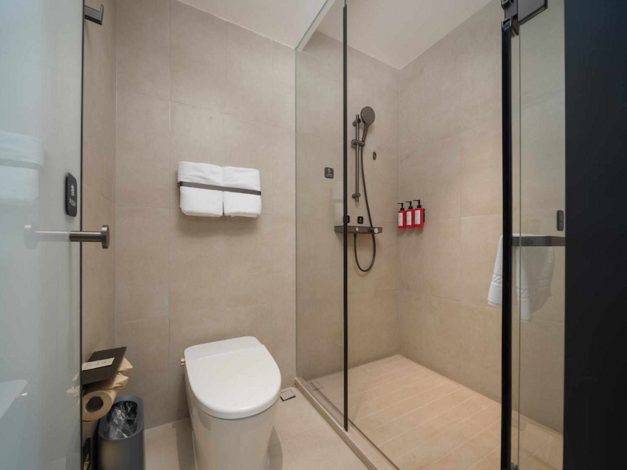 Super Suite