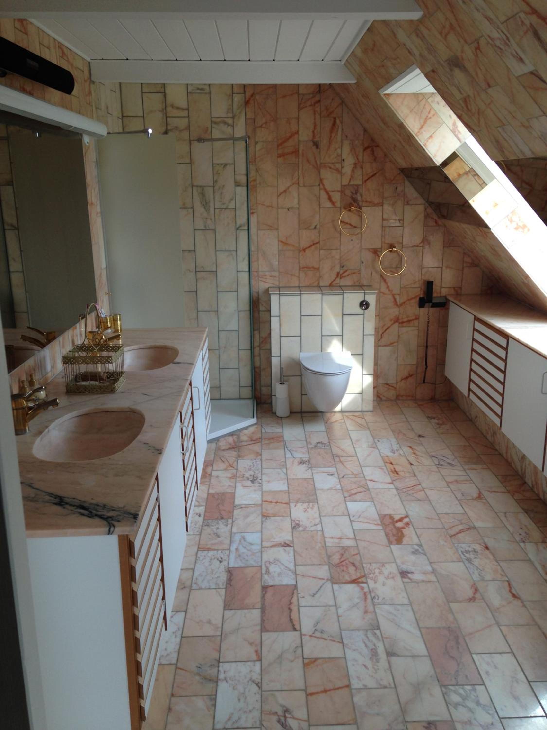 Double Room with Balcony - Photo 6