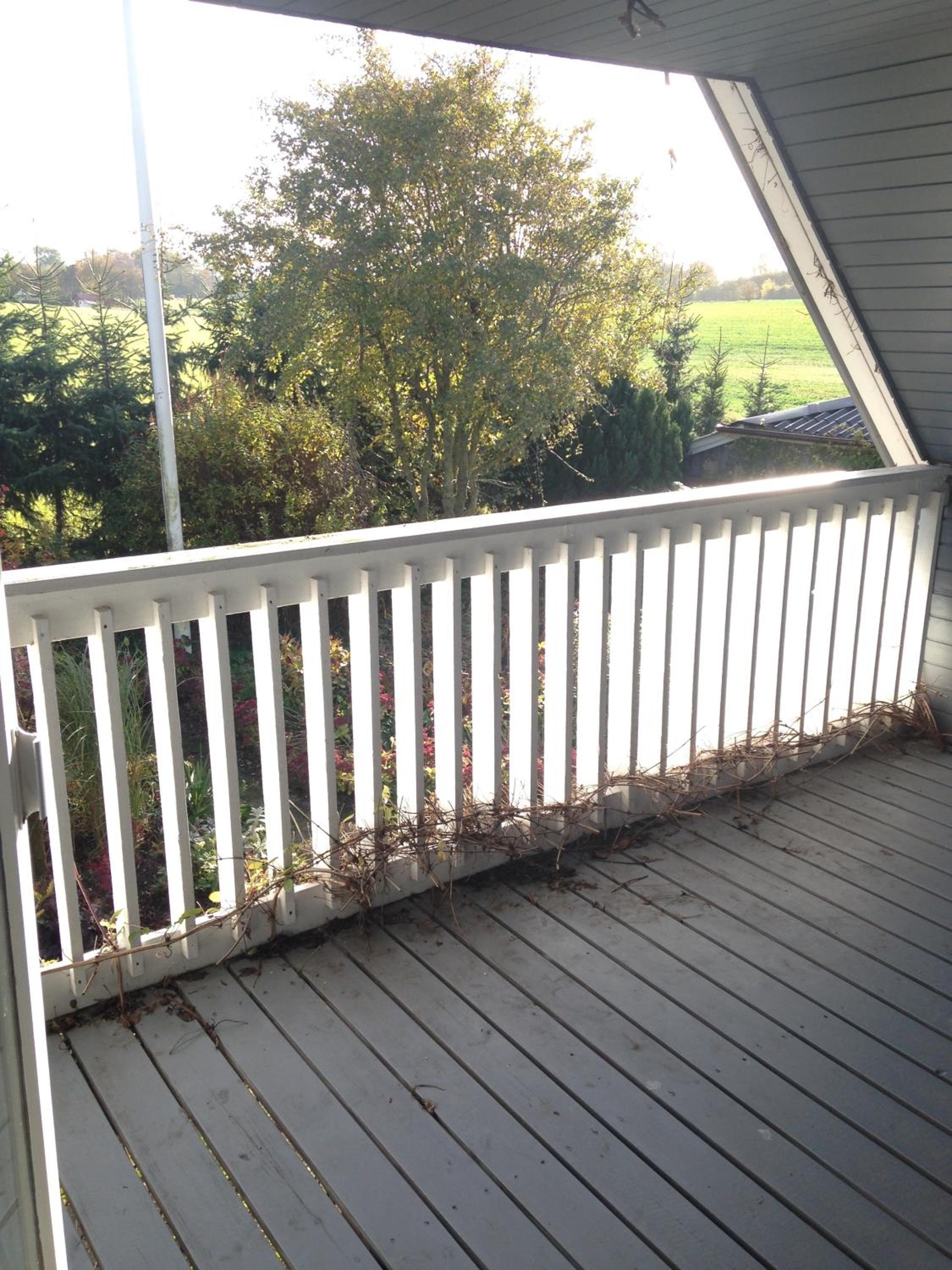 Double Room with Balcony - Photo 10