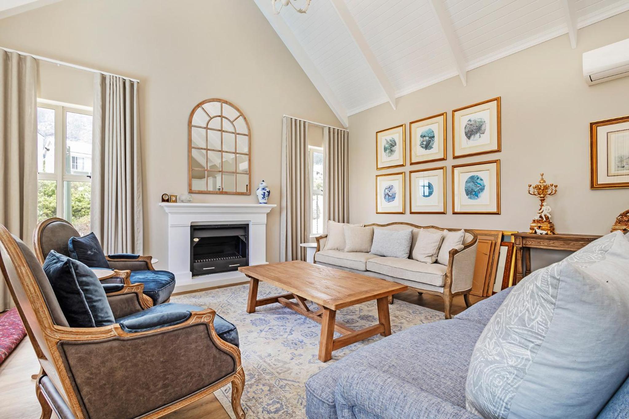 Luxury Triple Room photo 3