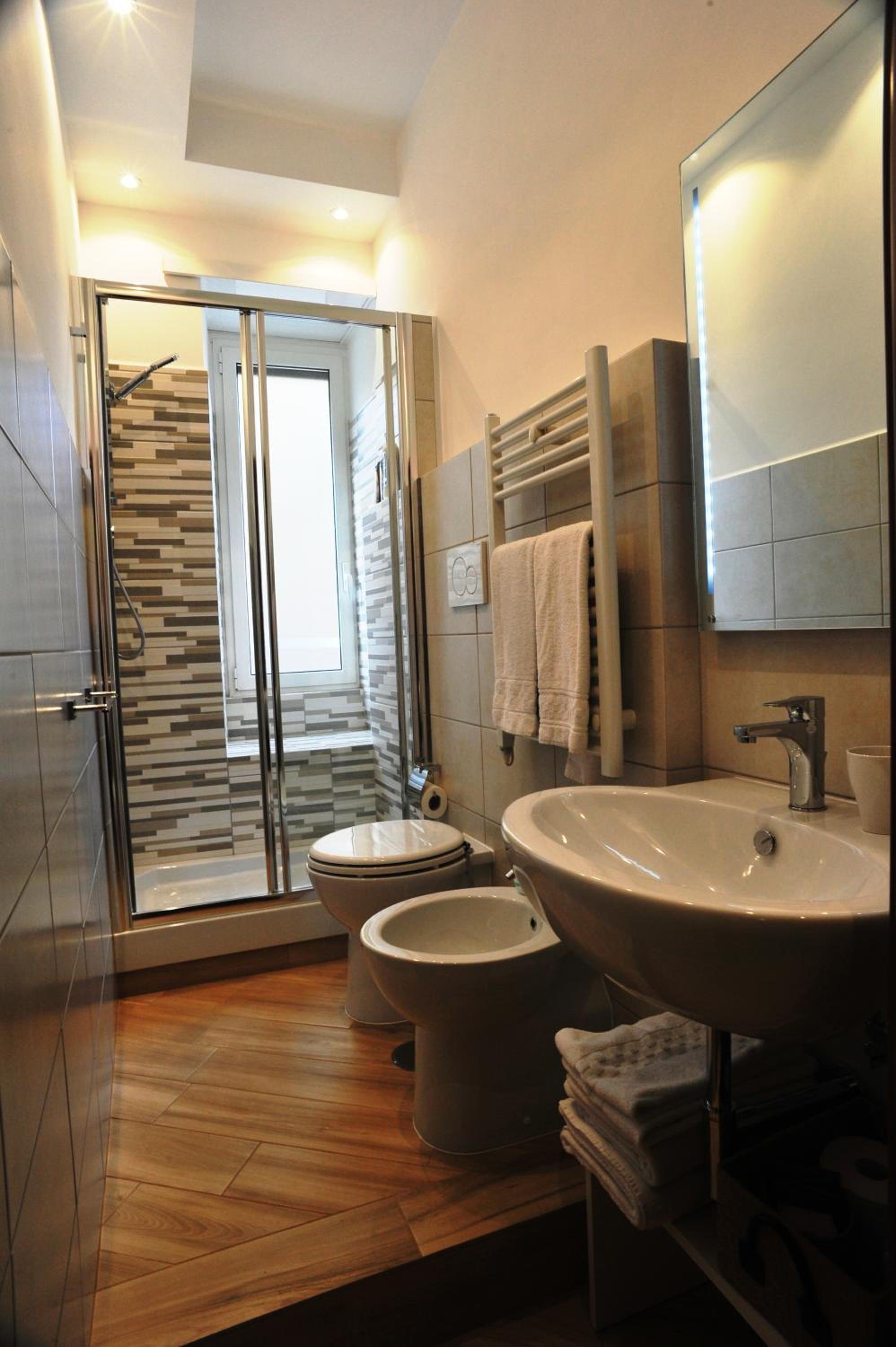 Double Room with Private Bathroom photo 3
