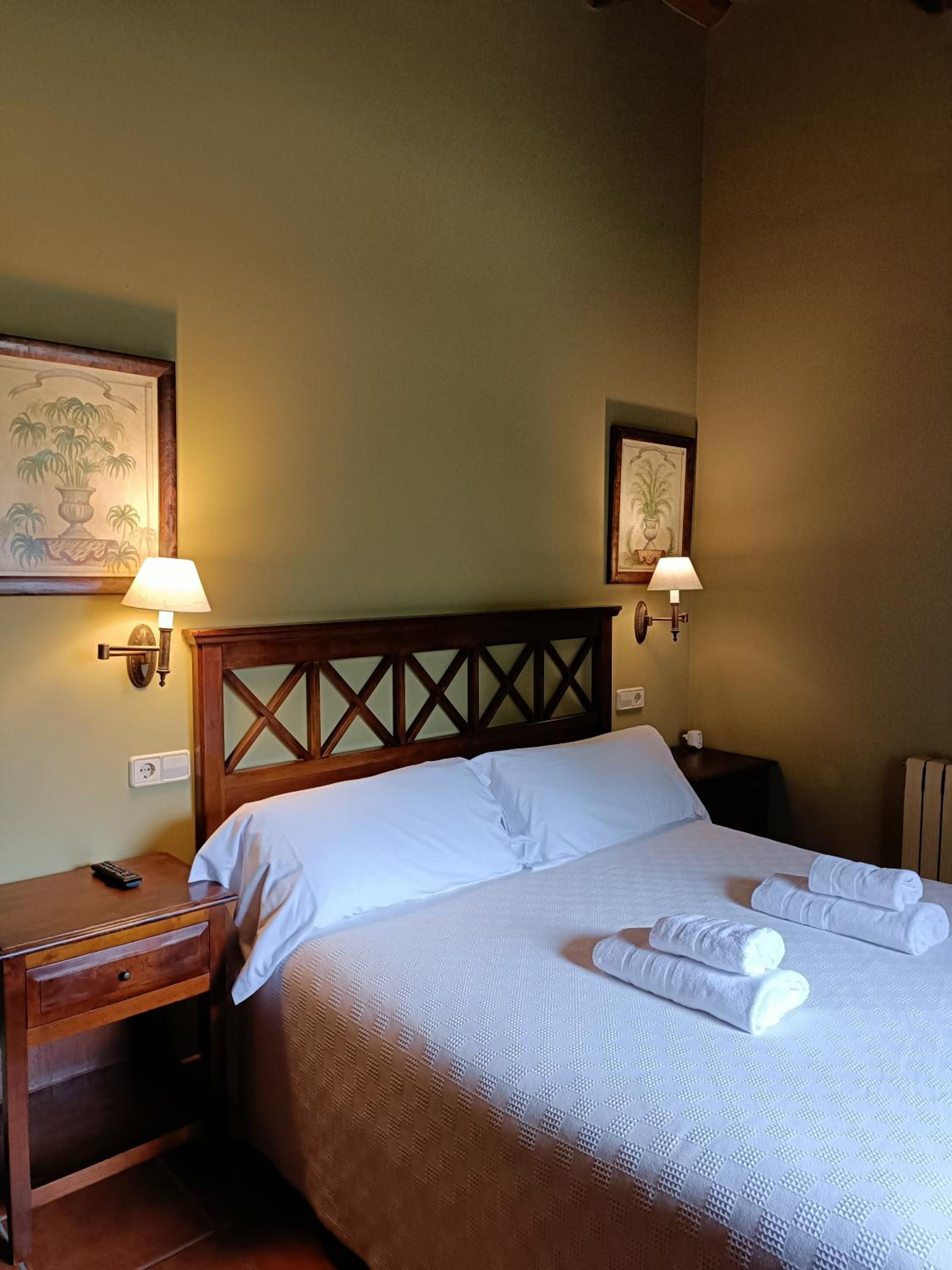 Double Room - Disability Access photo 2