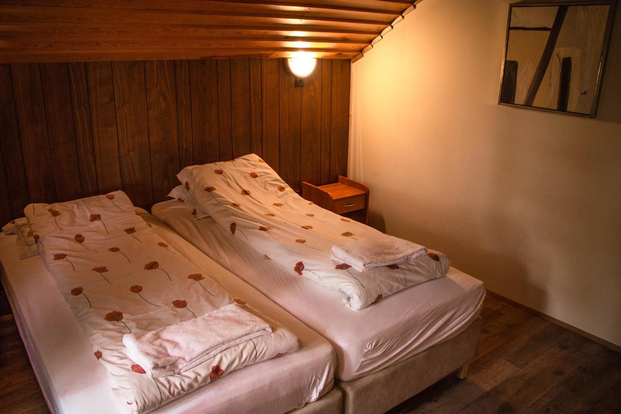 Triple Room with Shared Toilet photo 2