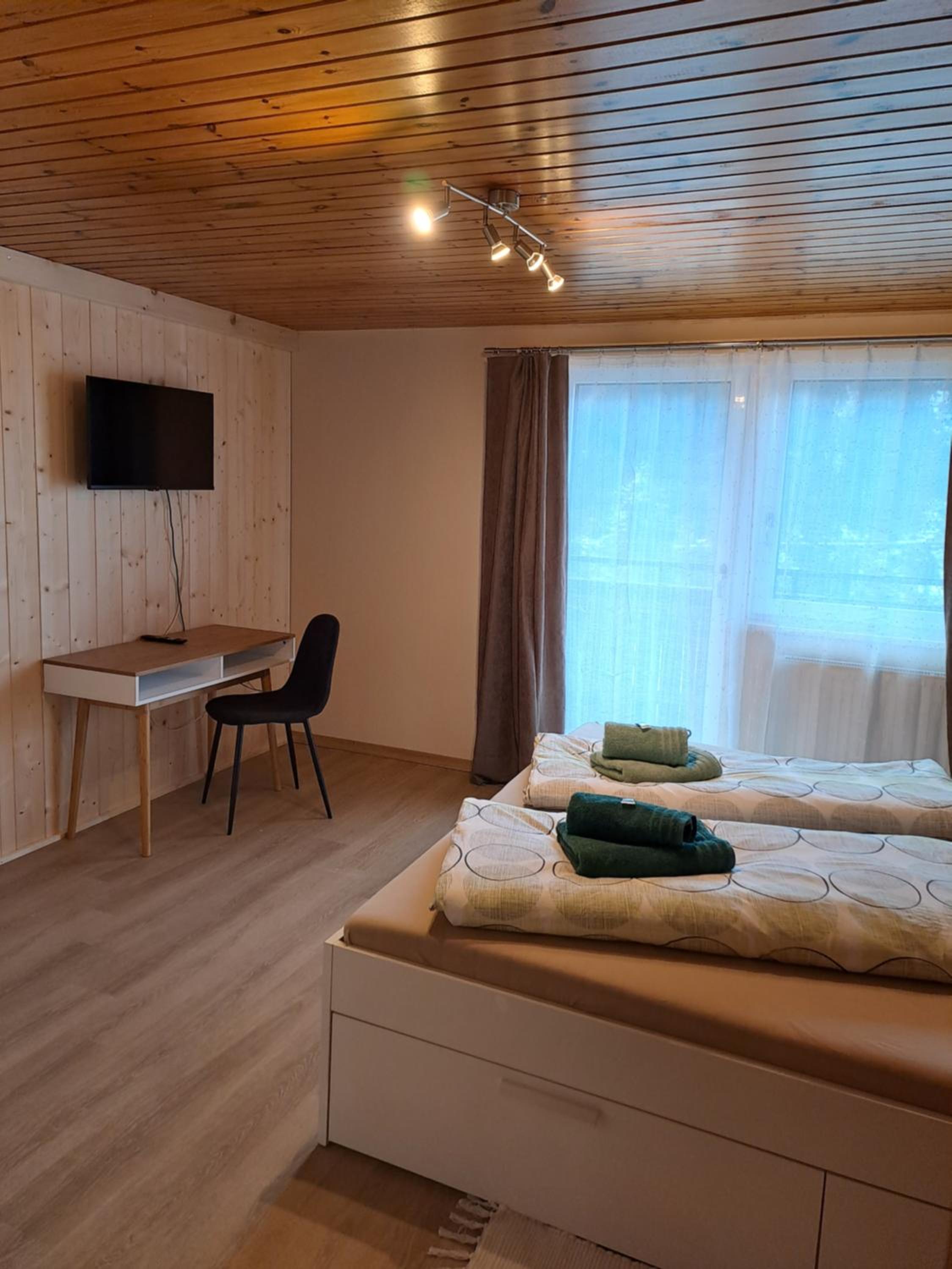 Three-Bedroom Apartment with Mountain View
