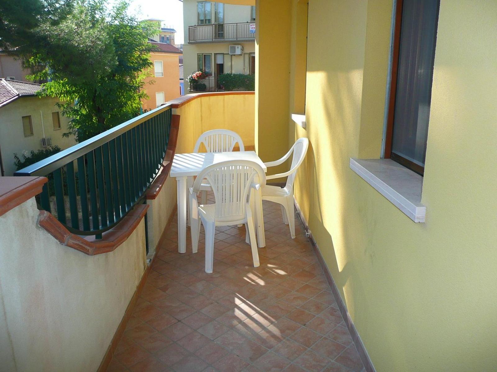One-Bedroom Apartment with Balcony - Photo 6