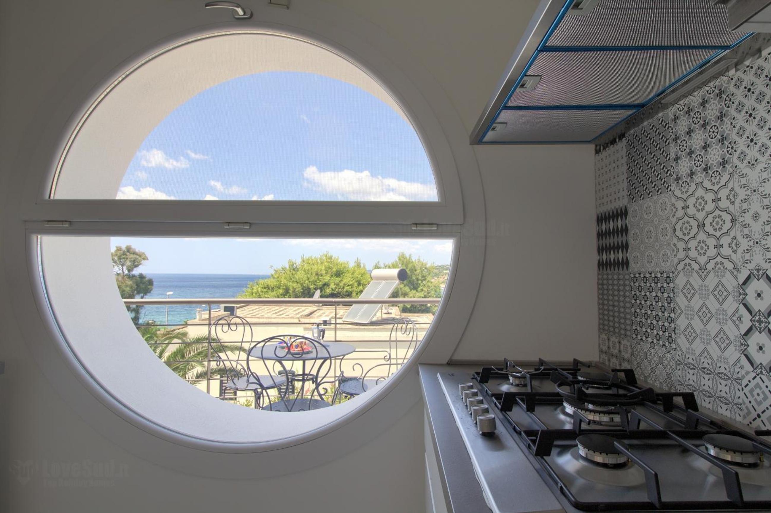 Two-Bedroom House photo 3
