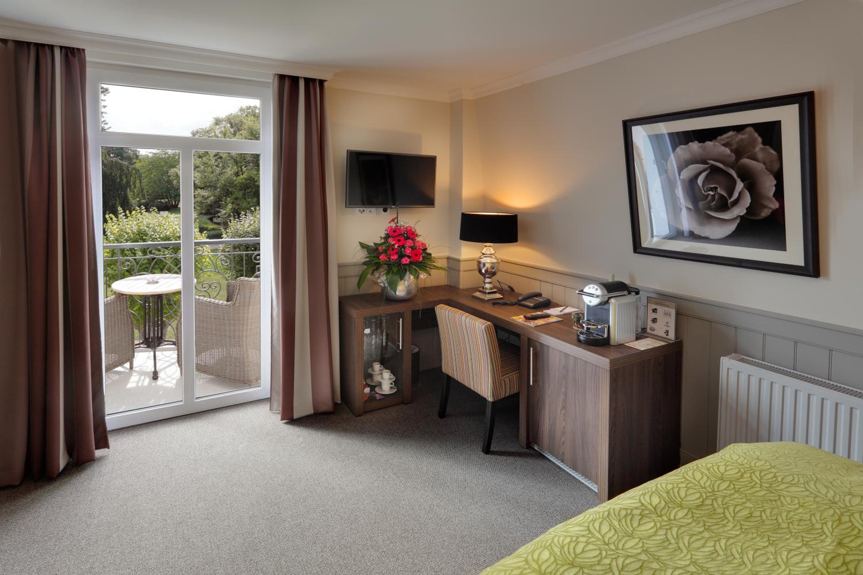 Double Room with Balcony photo 2