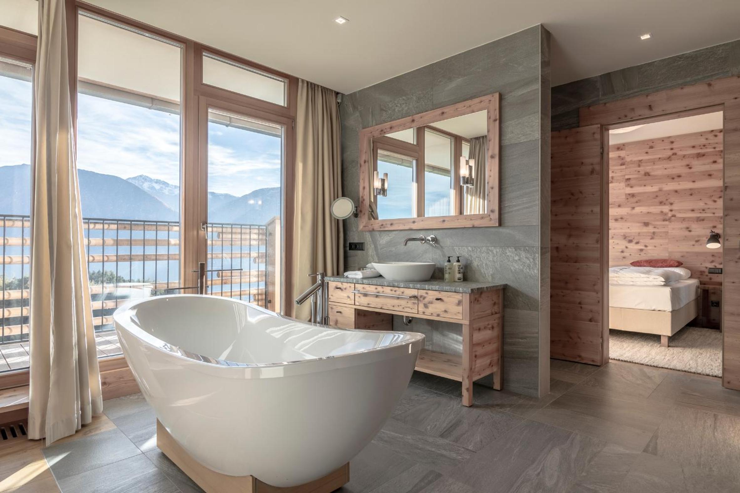 Penthouse Suite with Terrace and Sauna photo 3