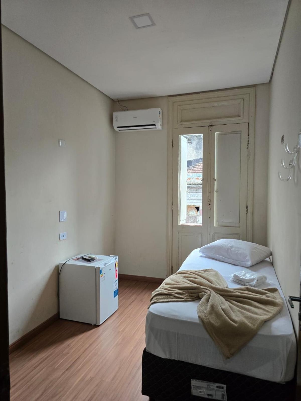 Standard Single Room with Shared Bathroom