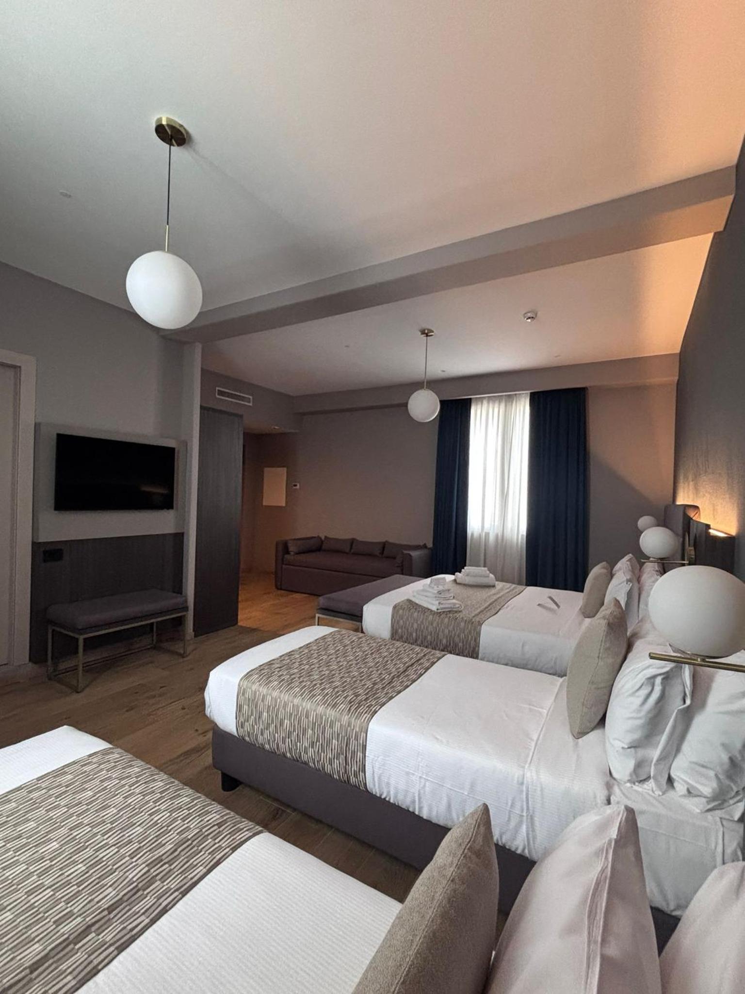 Deluxe Quadruple Room photo 1