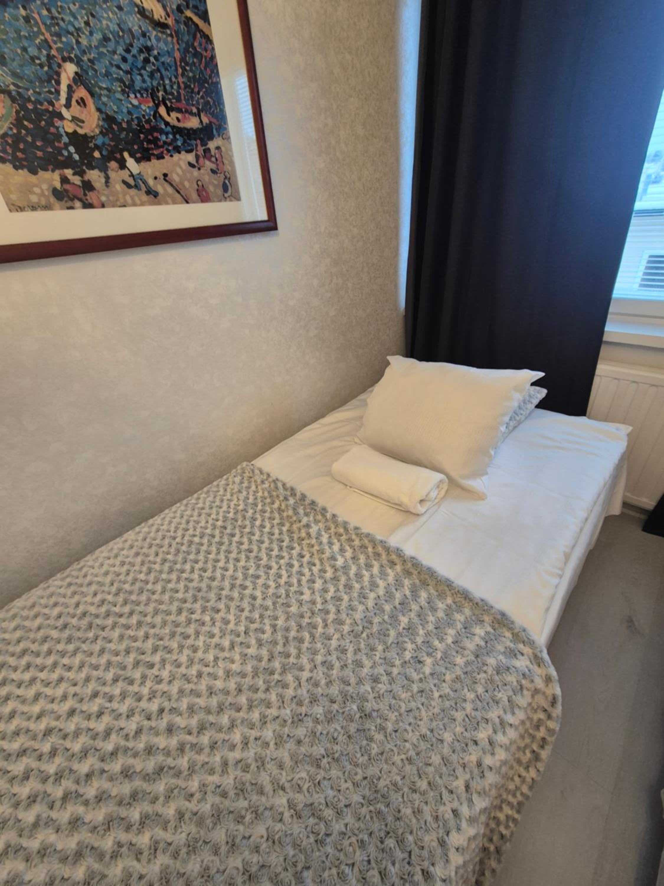 Apartment with Lake View photo 2