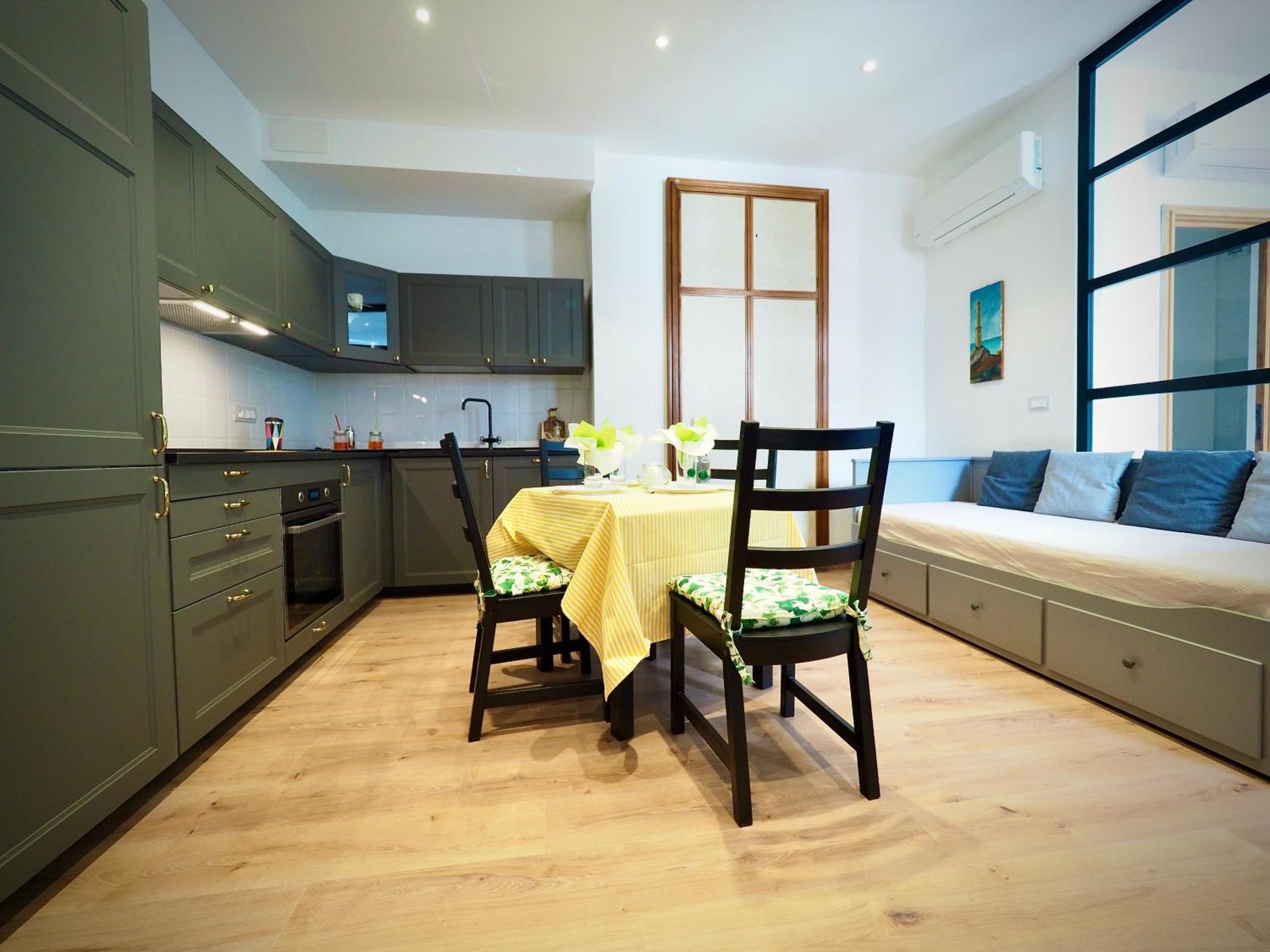 One-Bedroom Apartment