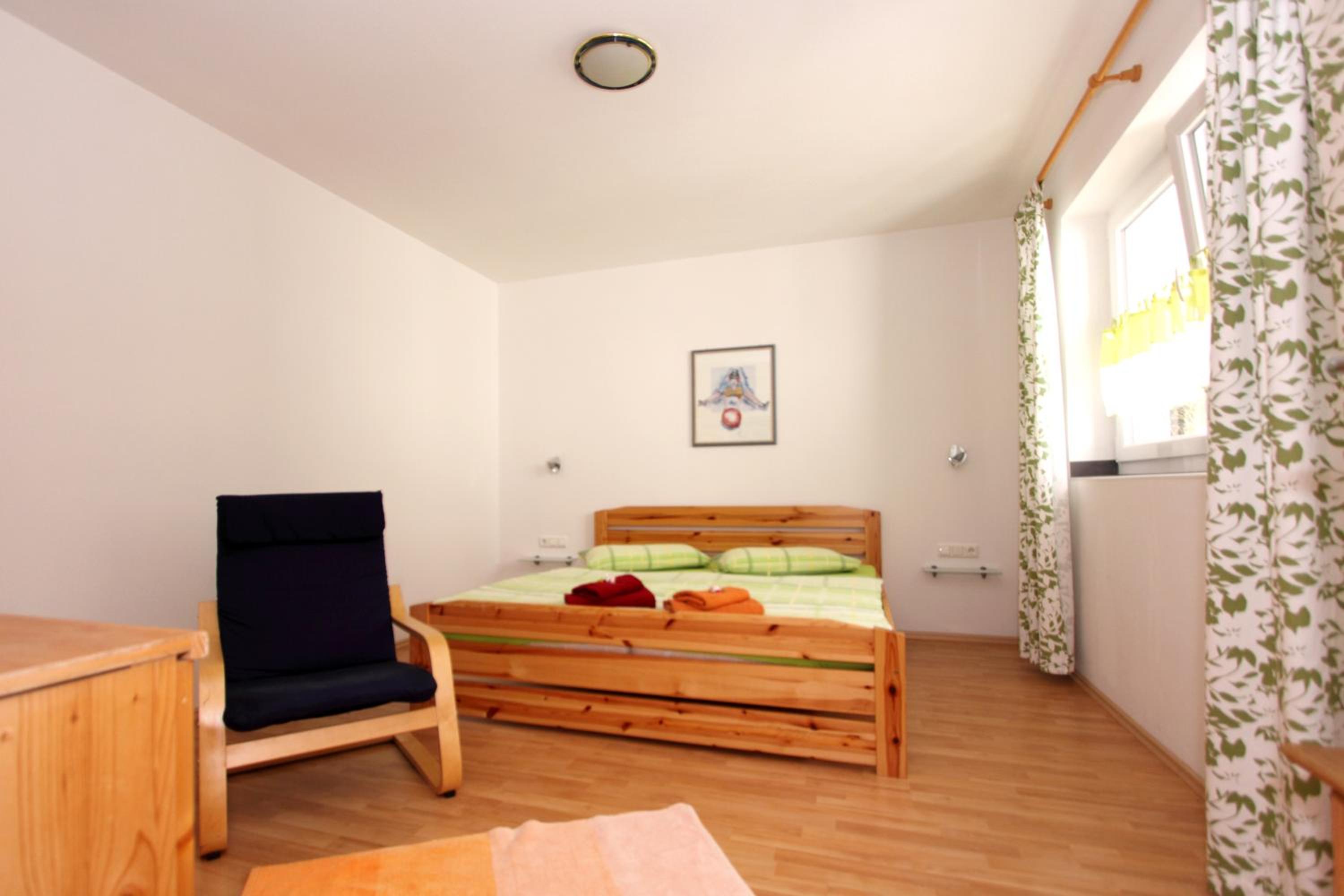 One-Bedroom Apartment photo 2