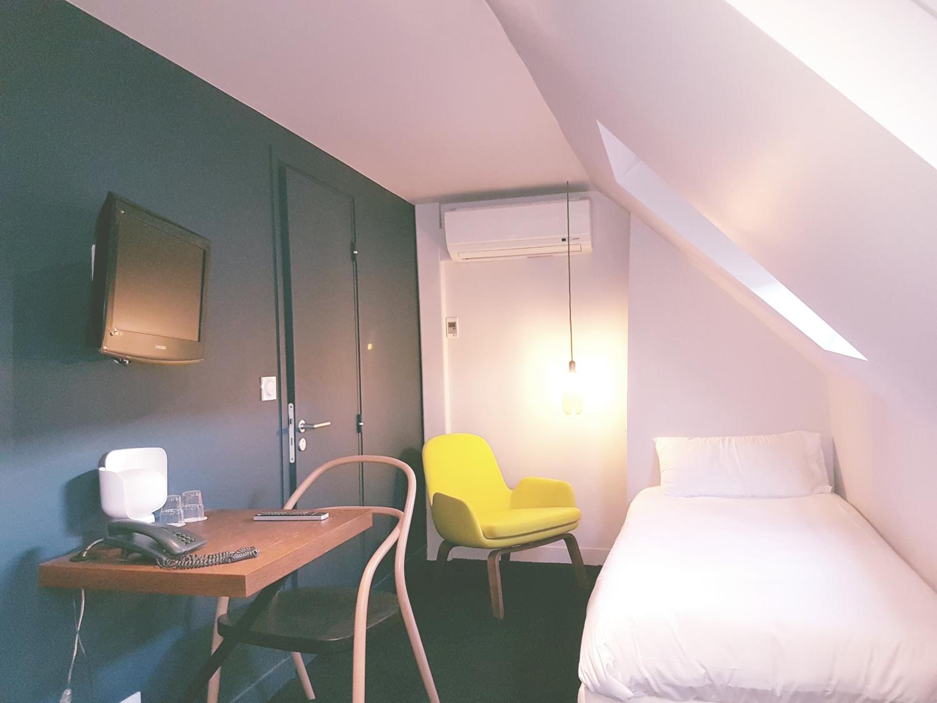 Single Room photo 3
