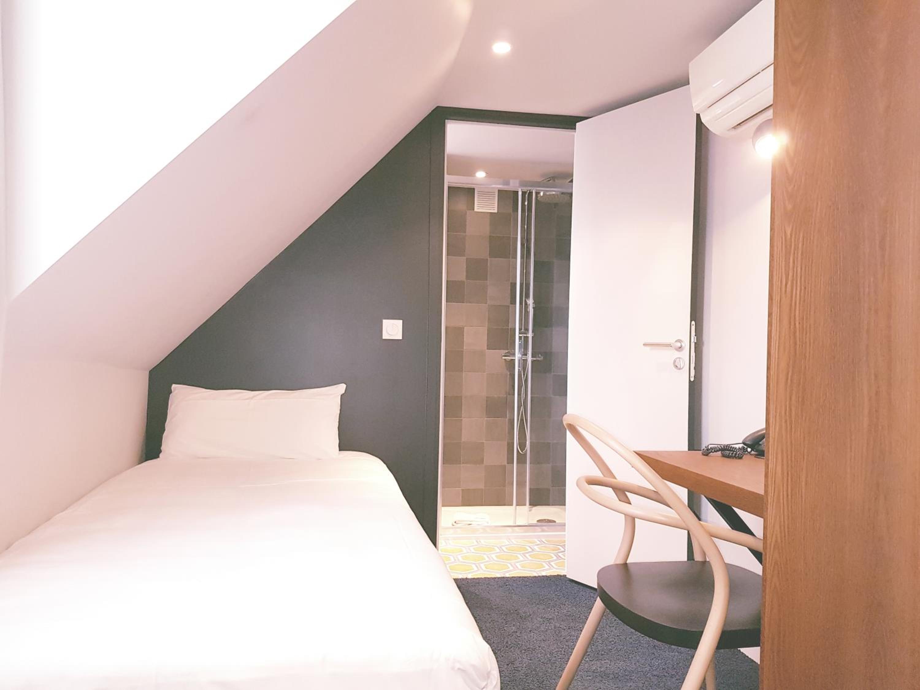 Single Room photo 1