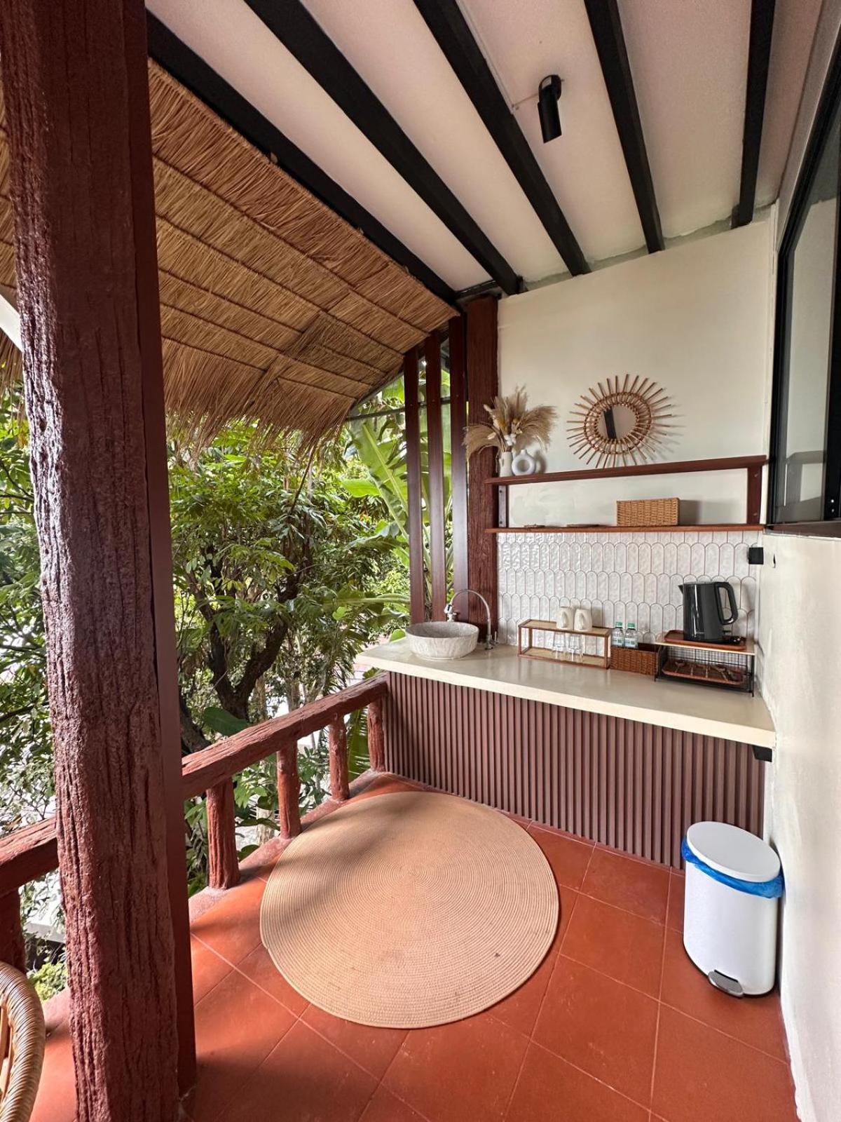 Queen Suite with Sea View photo 1