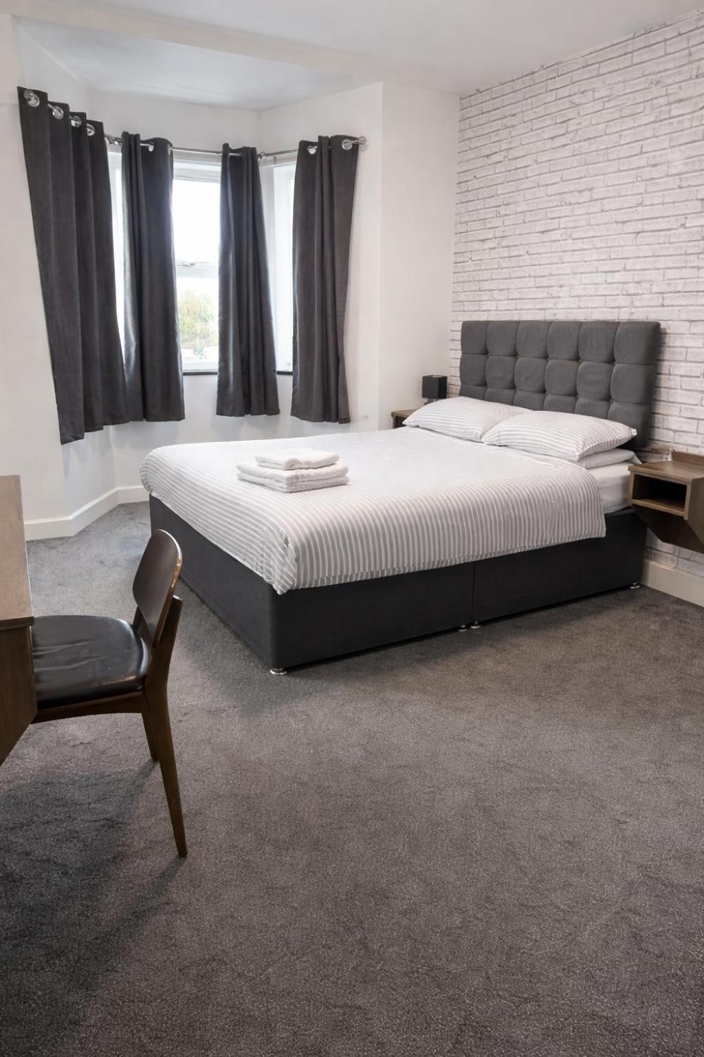 Deluxe Family Suite photo 1