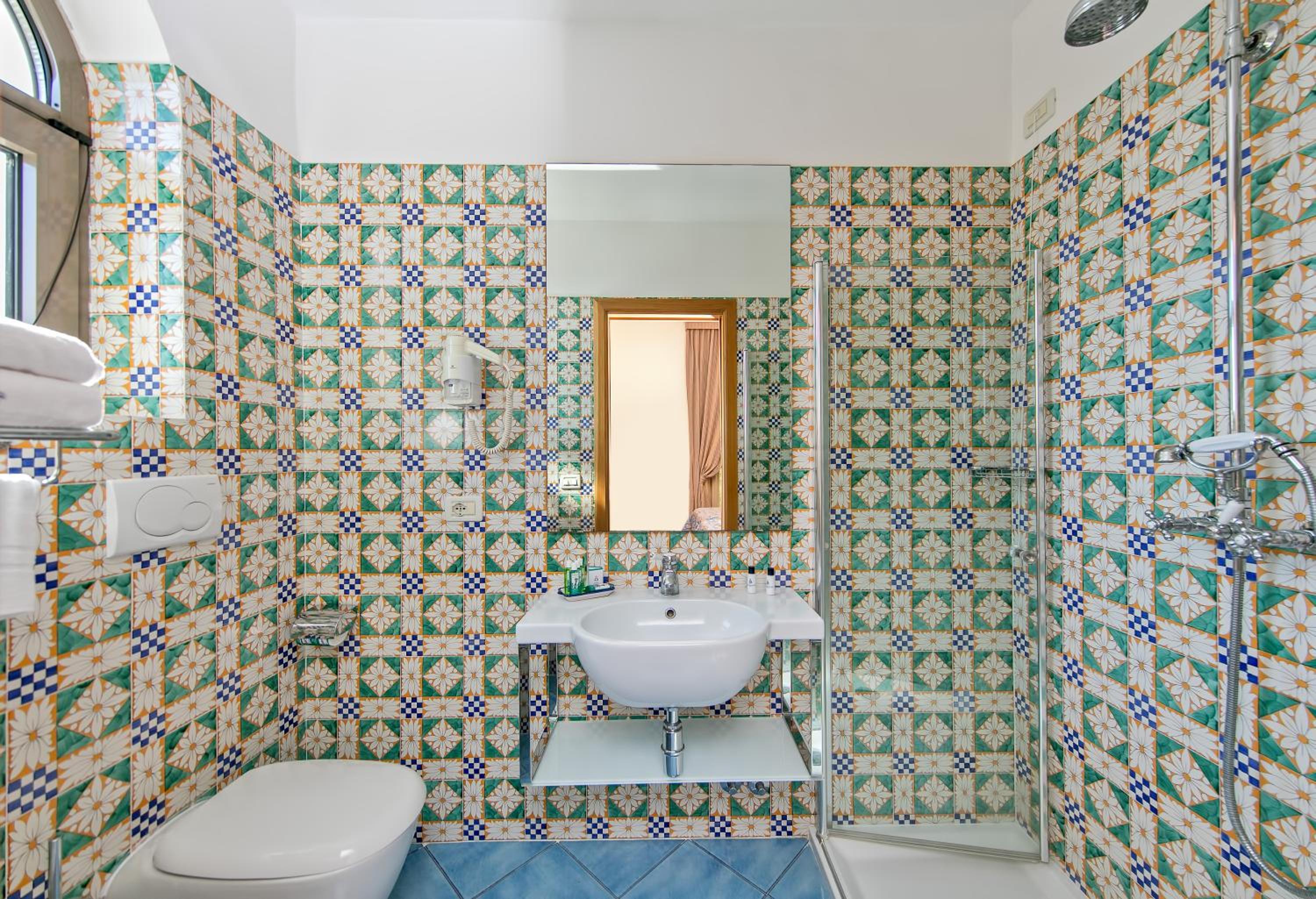 Classic Double Room - Photo 4
