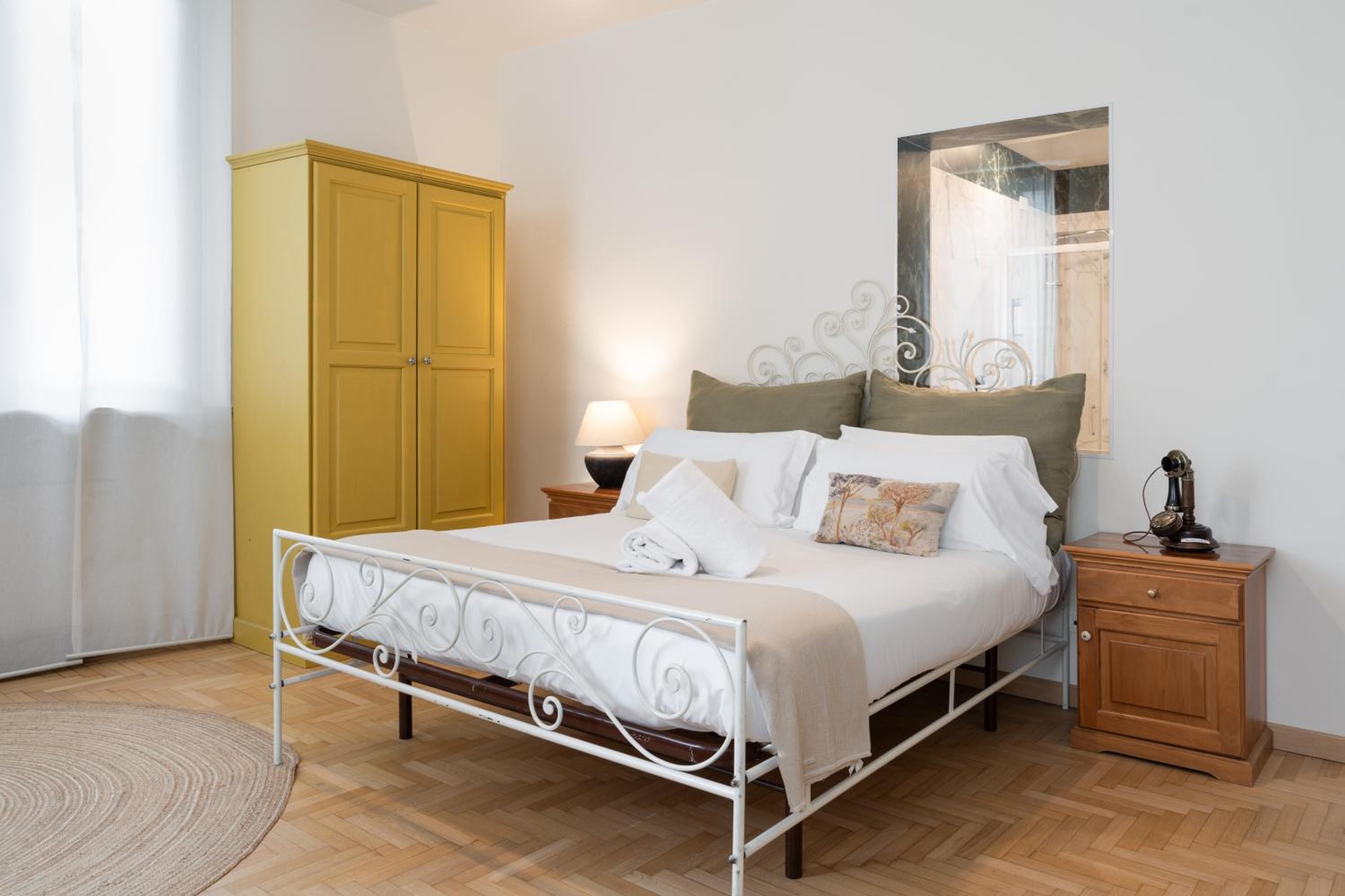 Suite with Spa Bath