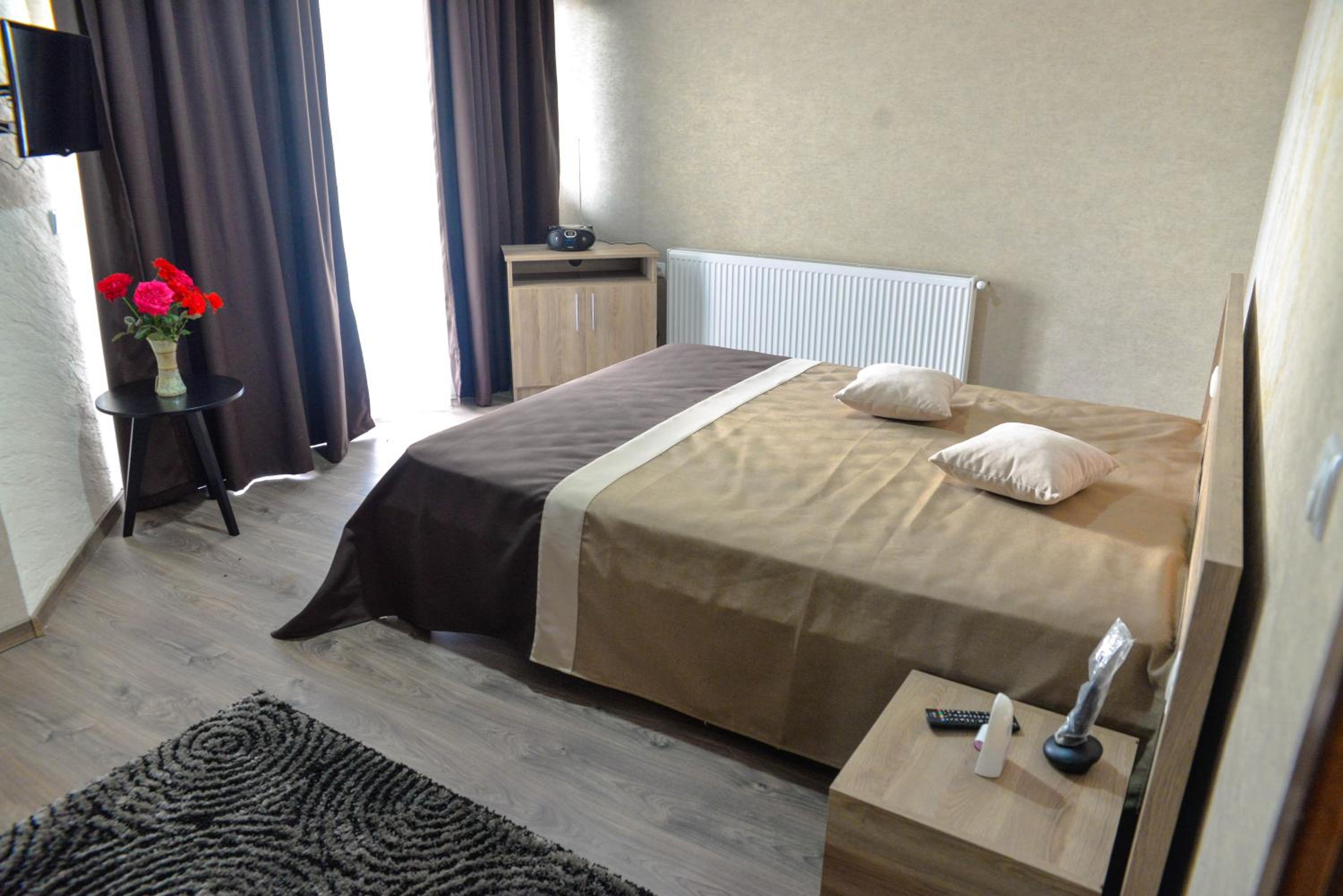 King Room with Mountain View photo 2