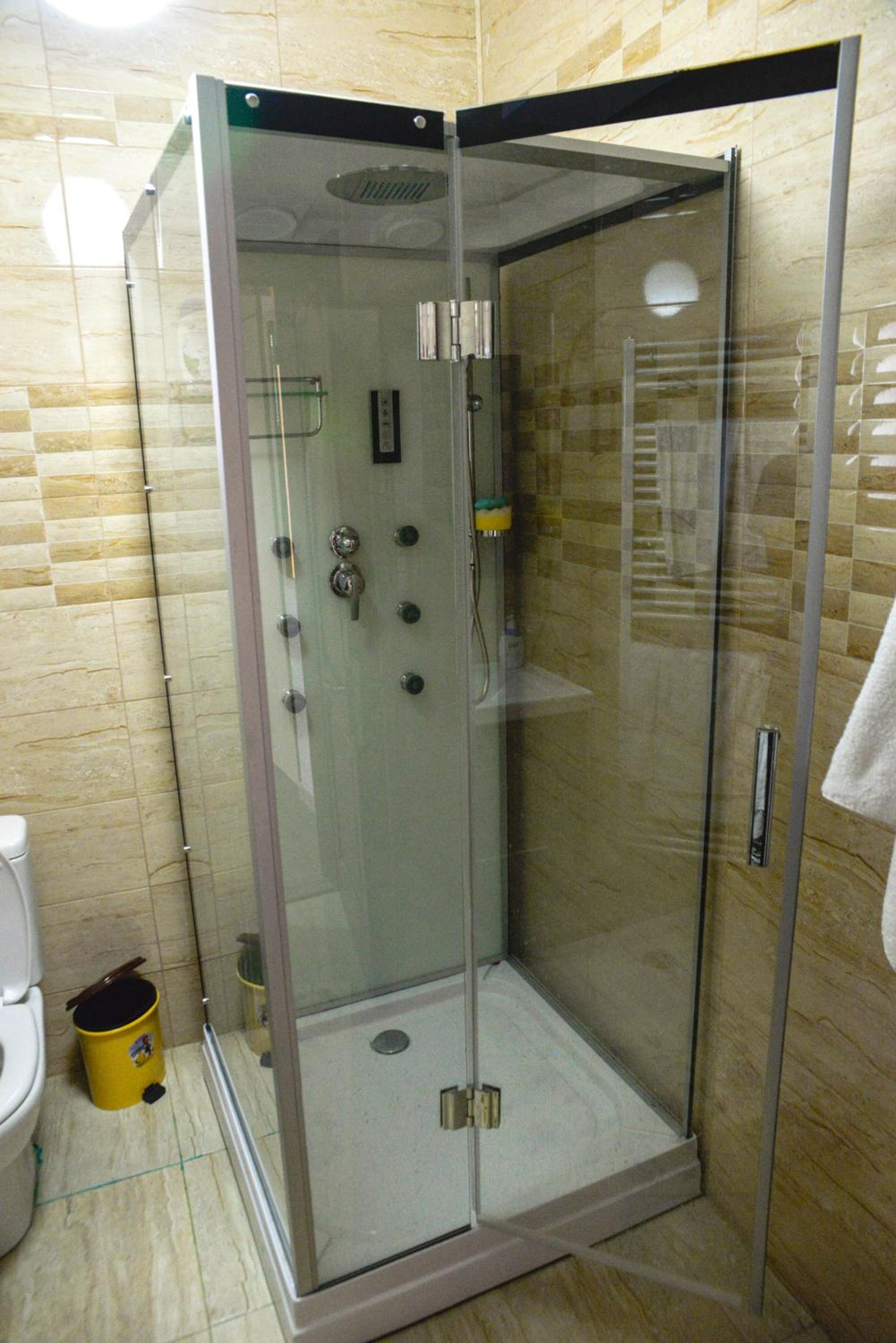King Room with Pool View photo 3