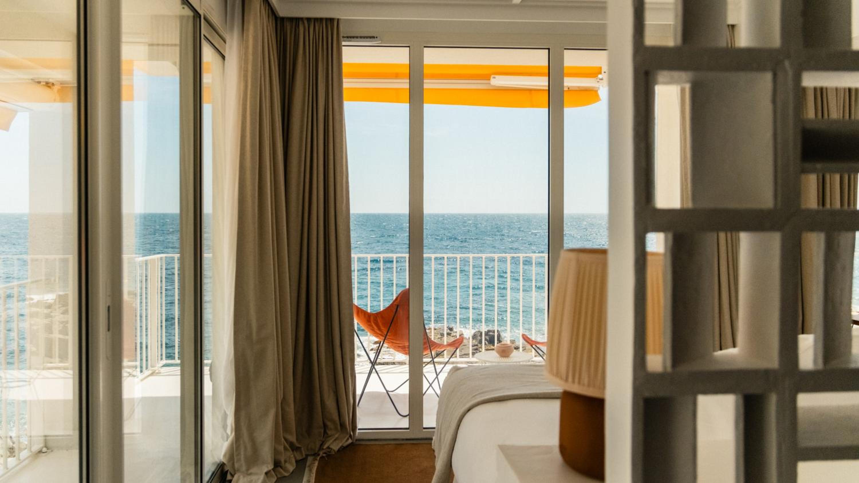 Junior Suite with Sea View - Photo 4