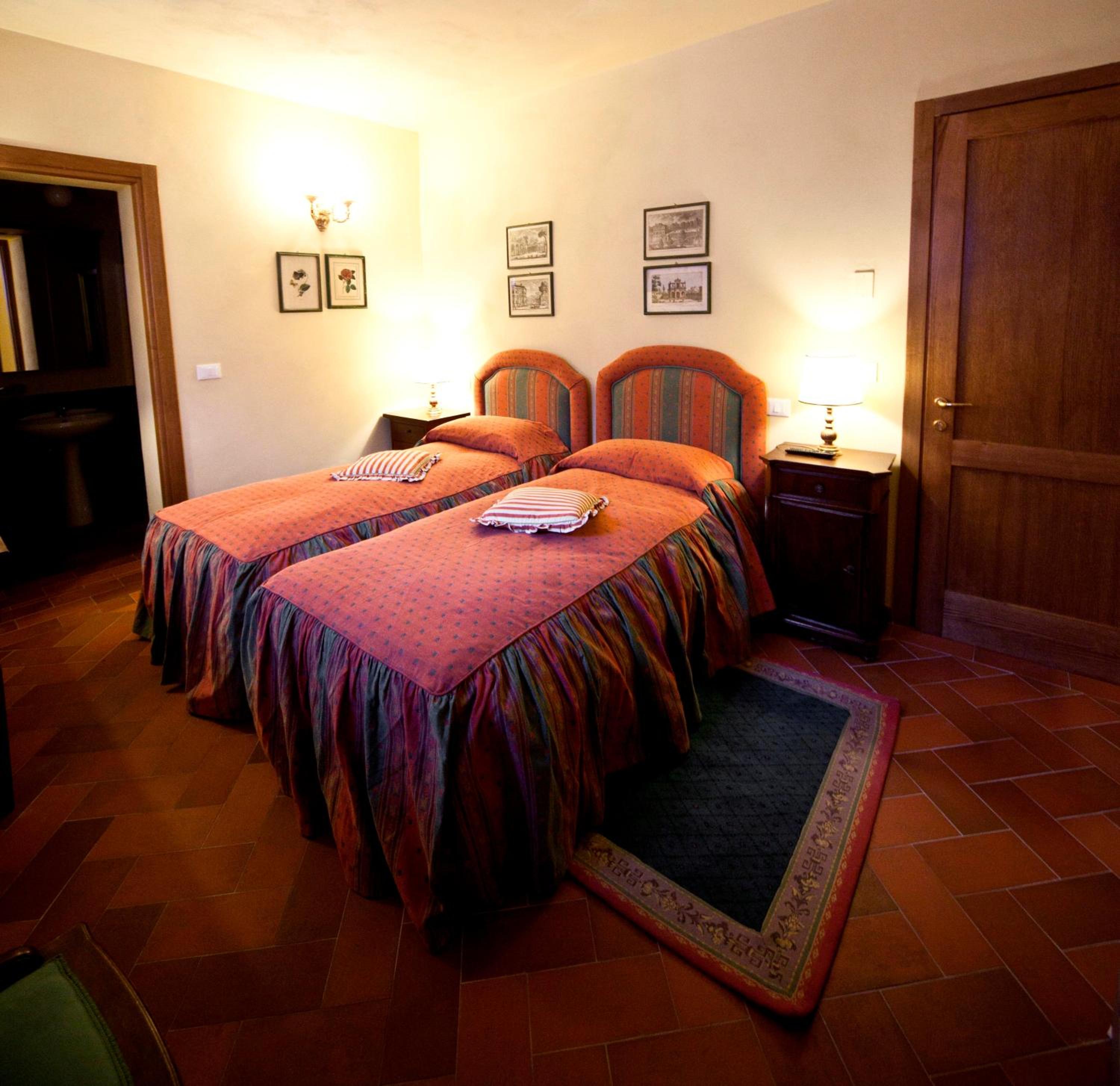 Double or Twin Room photo 2