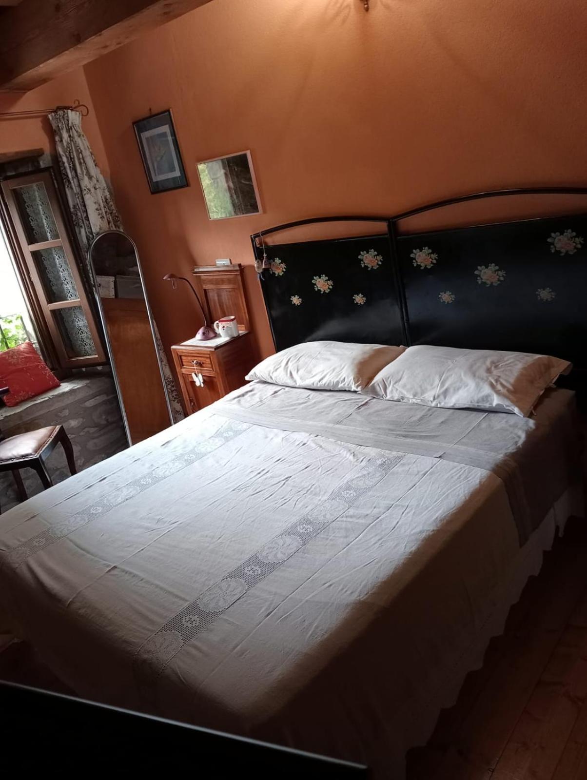 Large Double Room photo 1