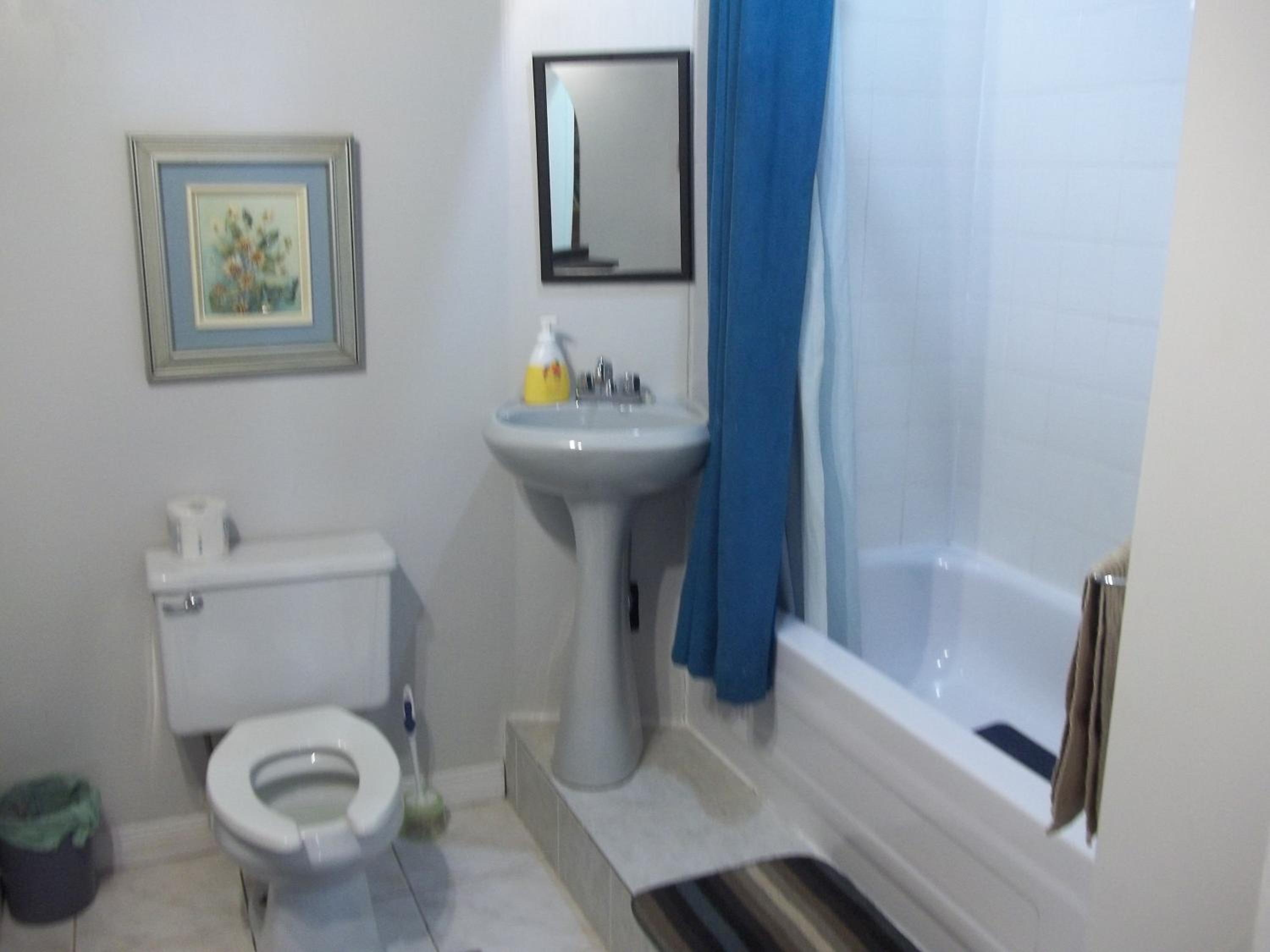 Quadruple Room with Shared Bathroom
