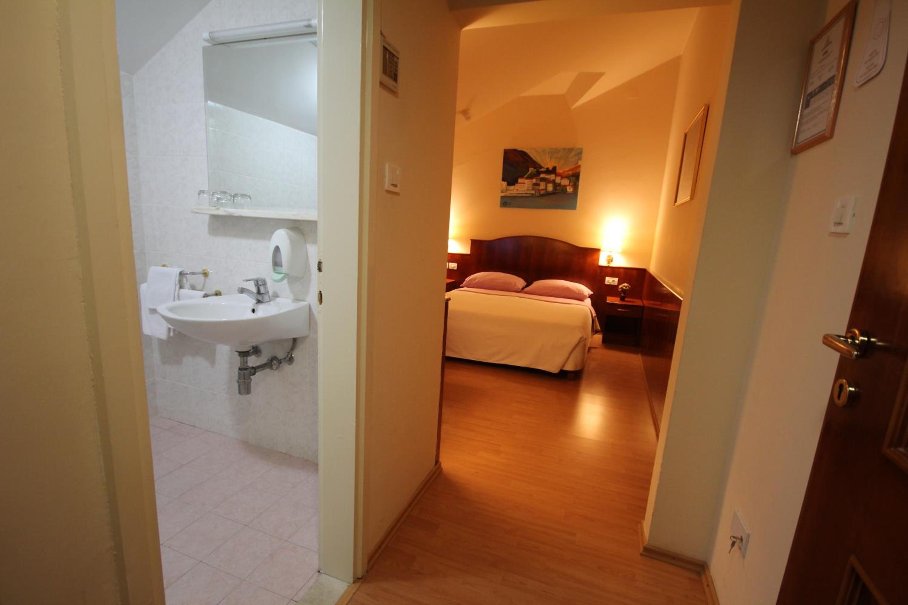 Quadruple Room photo 2