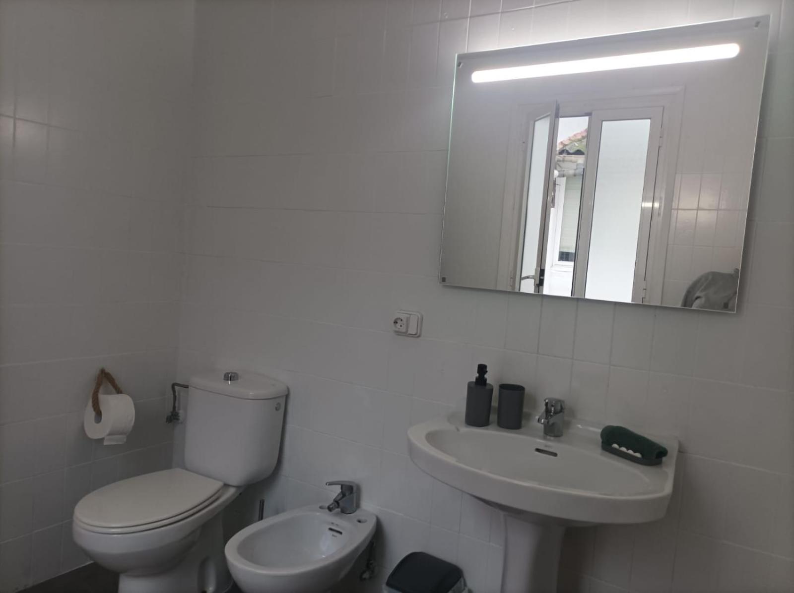 Quadruple Room with Private Bathroom photo 3