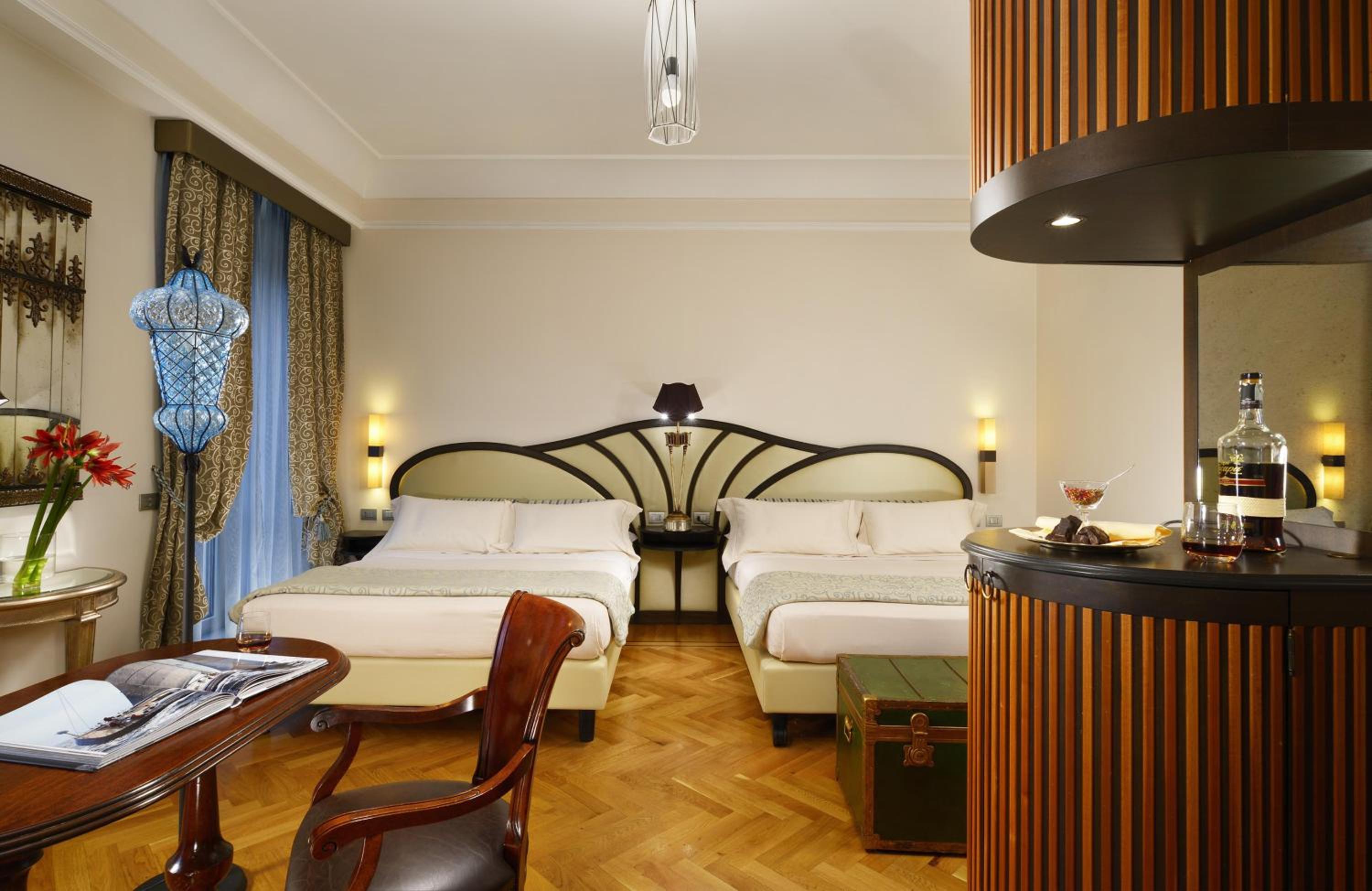 Deluxe Queen Room with Two Queen Beds