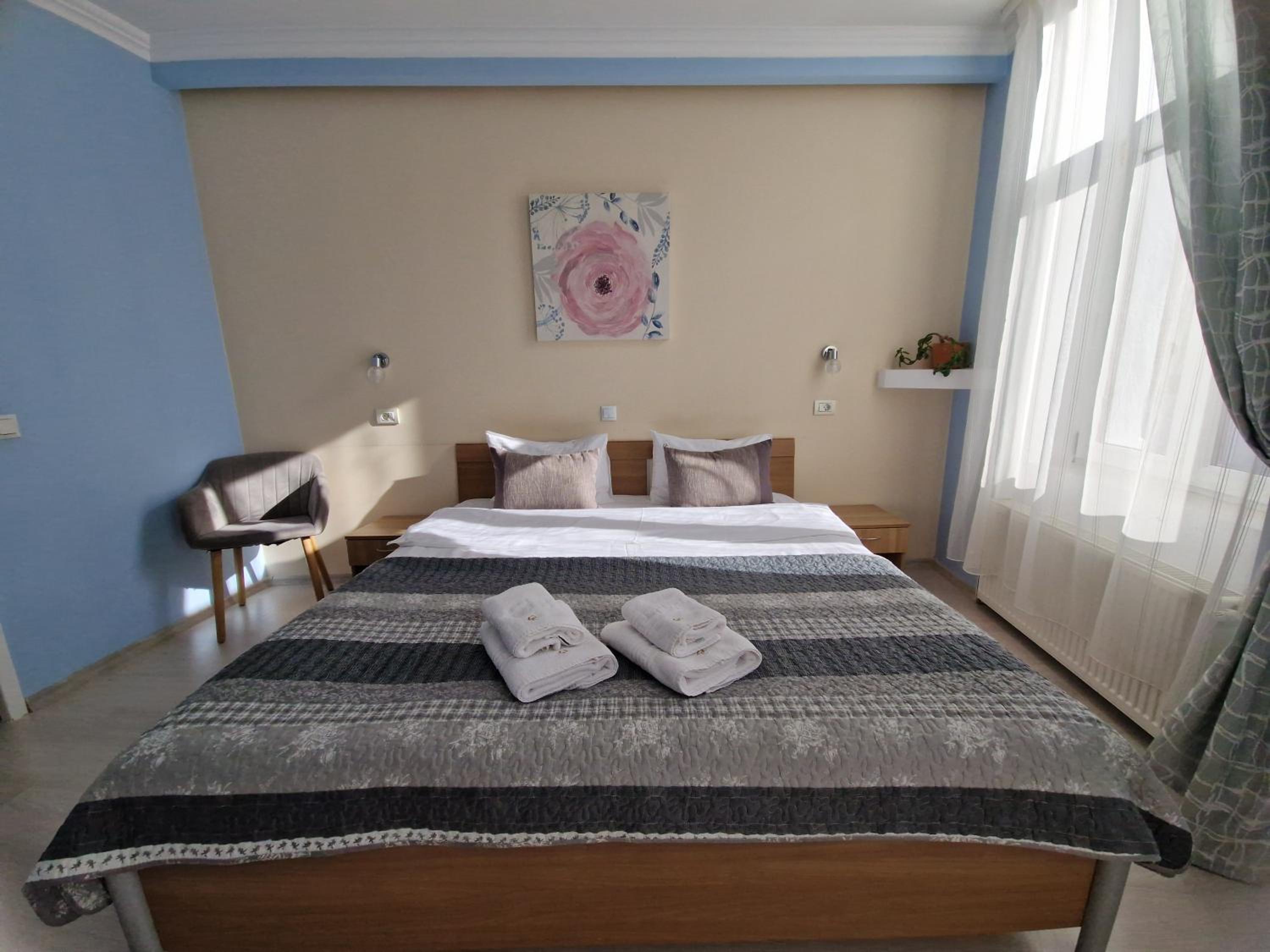 Double Room with Mountain View