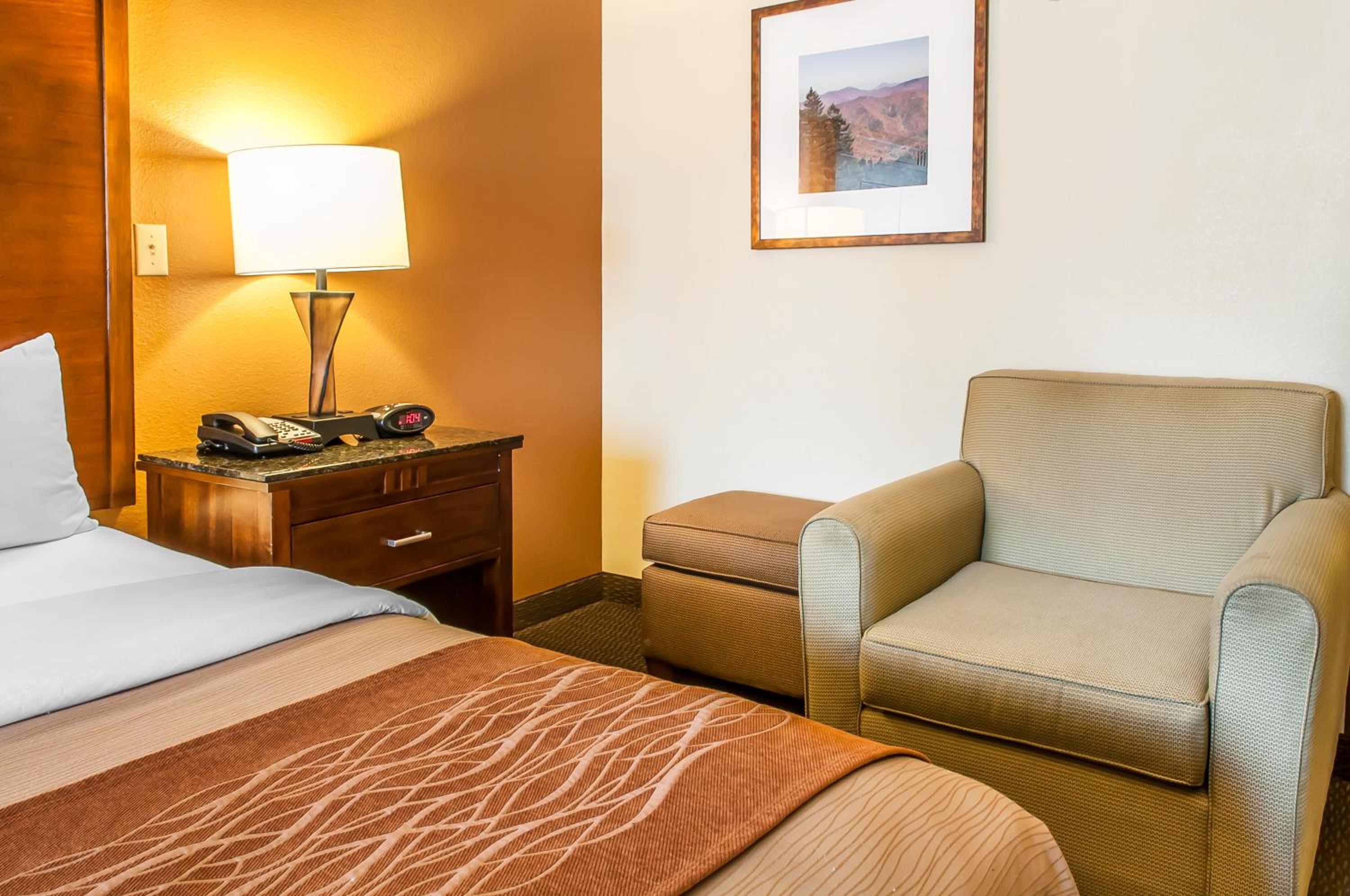King Room - Non-Smoking - Disability Access - Photo 2