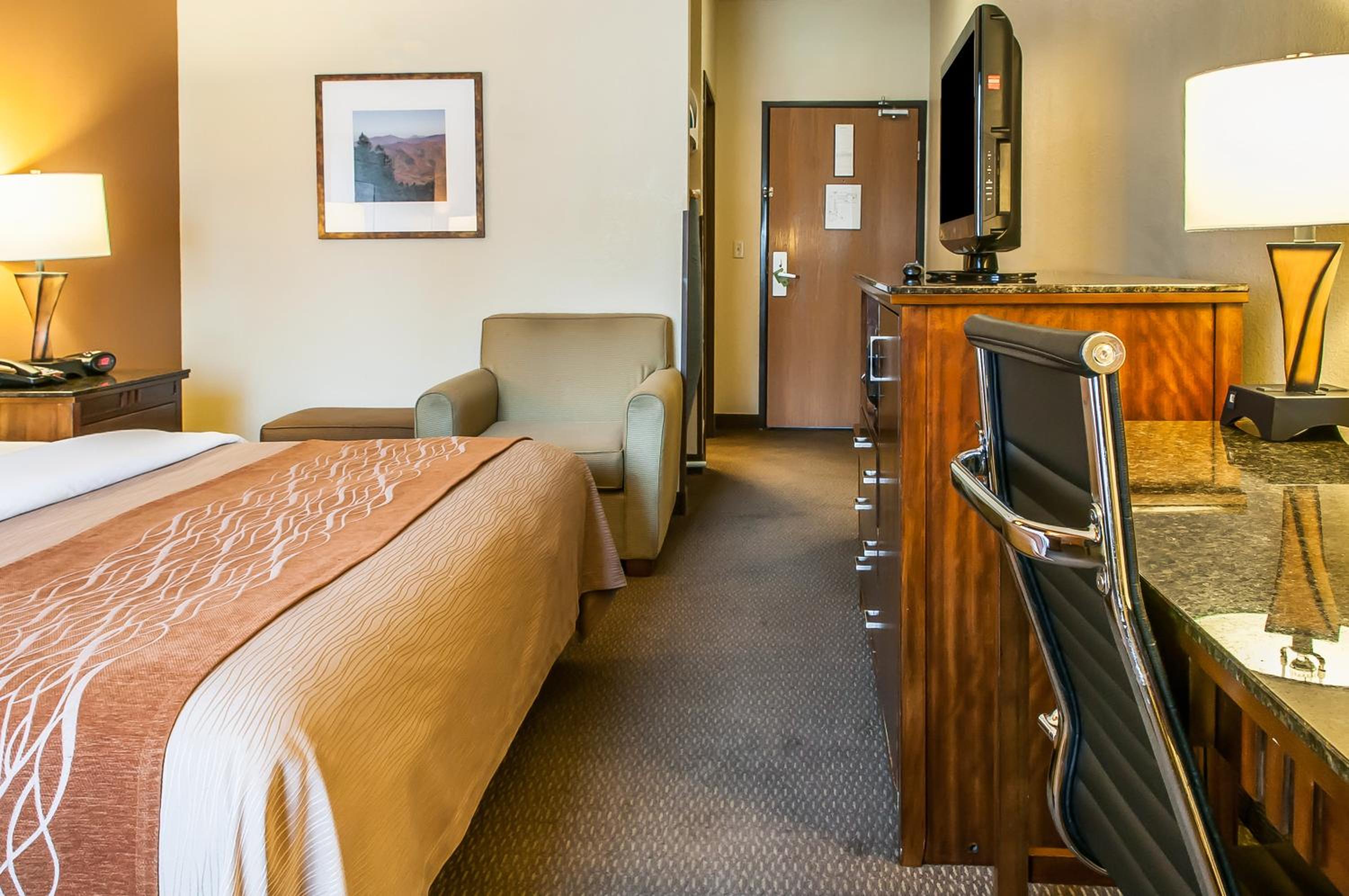 King Room - Non-Smoking - Disability Access - Photo 3