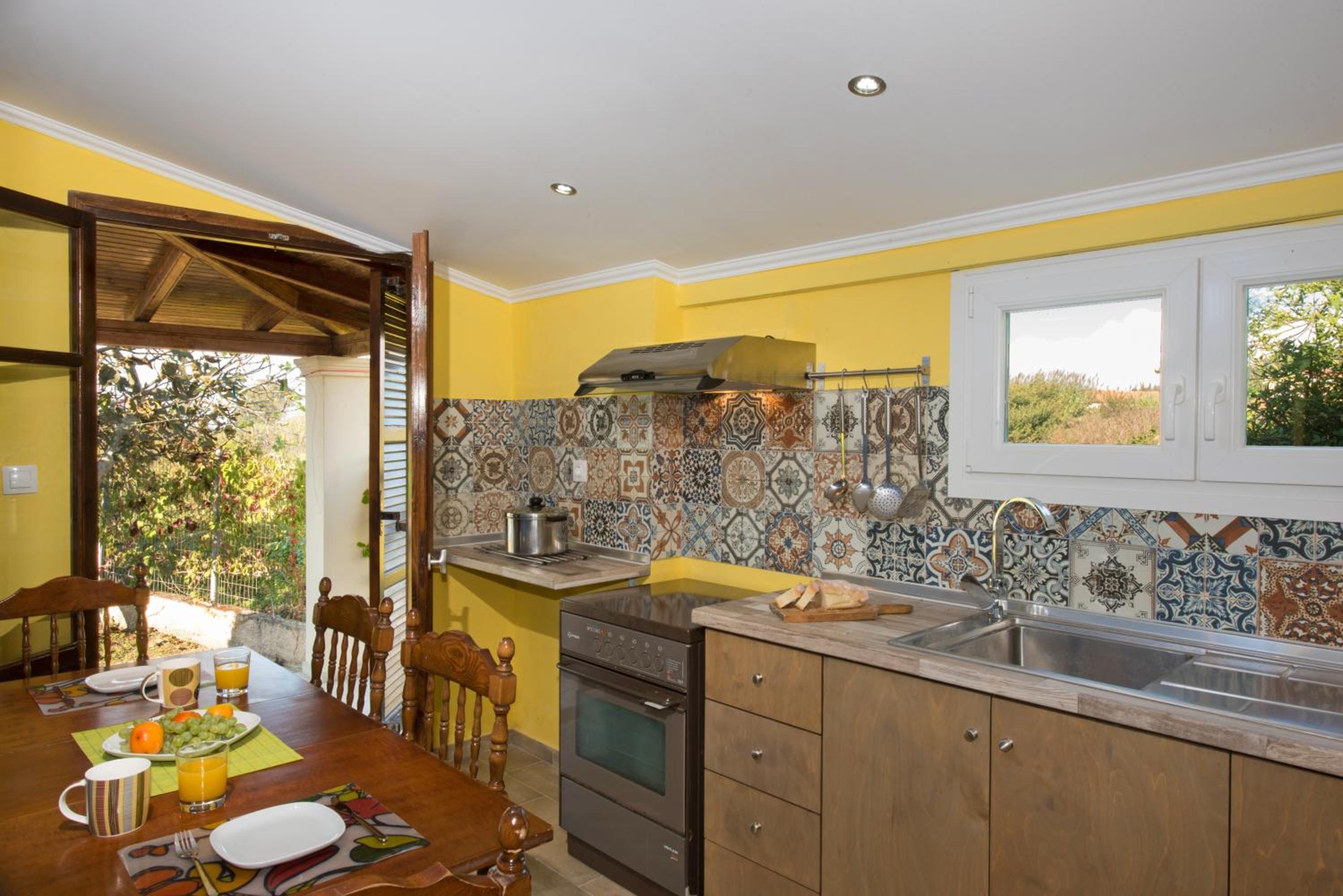 Three-Bedroom Villa photo 2
