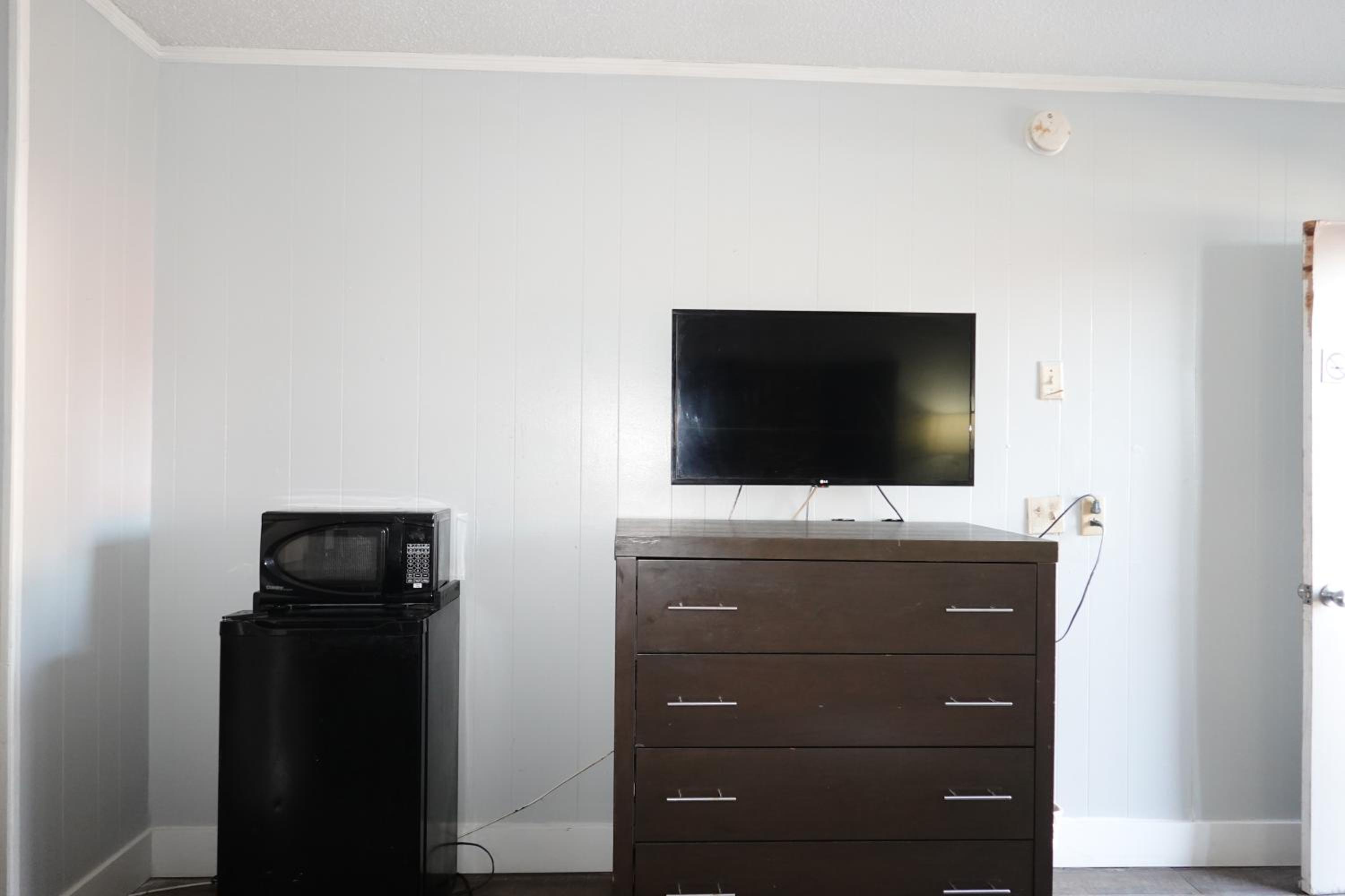 Standard Queen Room - Photo 3