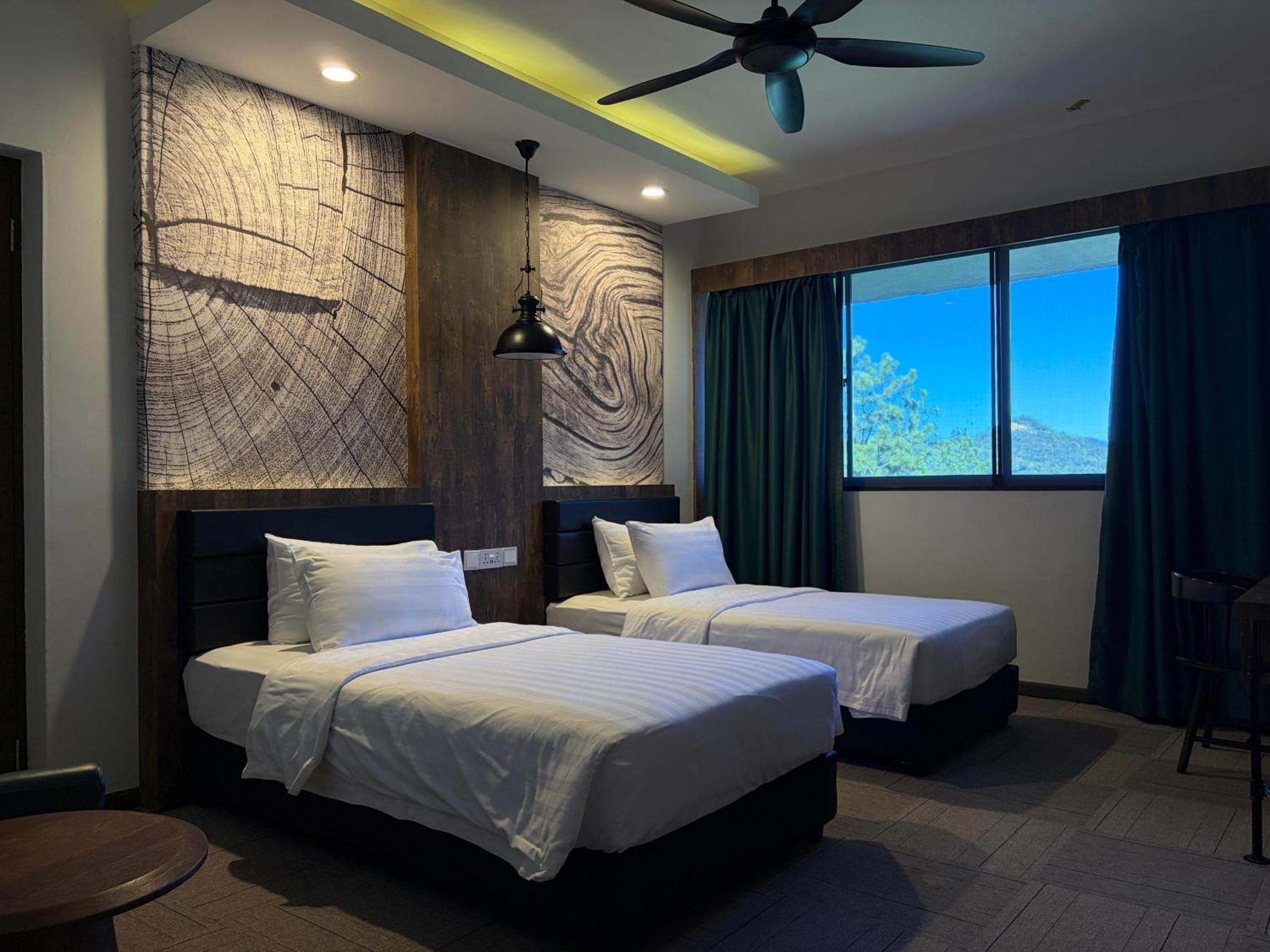 Standard Twin Room with Garden View
